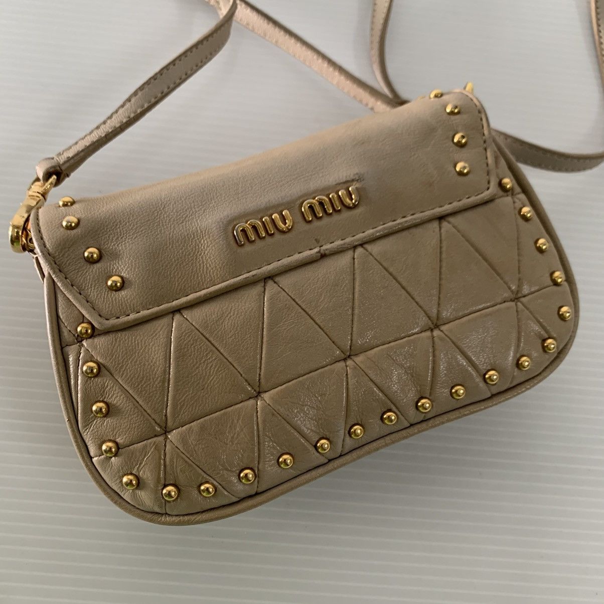 Miu Miu Miu Miu Small Card Coin Slingbag Rare Design Size ONE SIZE - 3 Thumbnail