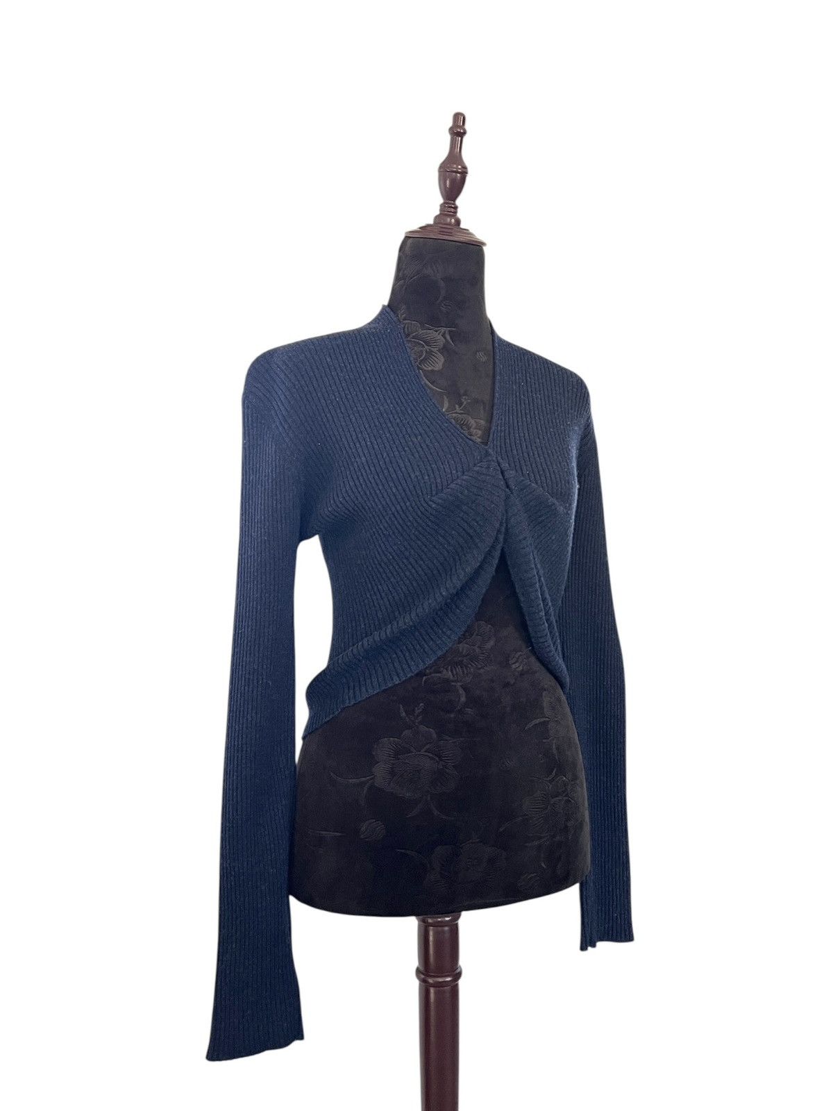 Romeo Gigli Vintage Romeo Gigli Cropped Ribbed Knit Sweater Size M / US 6-8 / IT 42-44 - 13 Thumbnail
