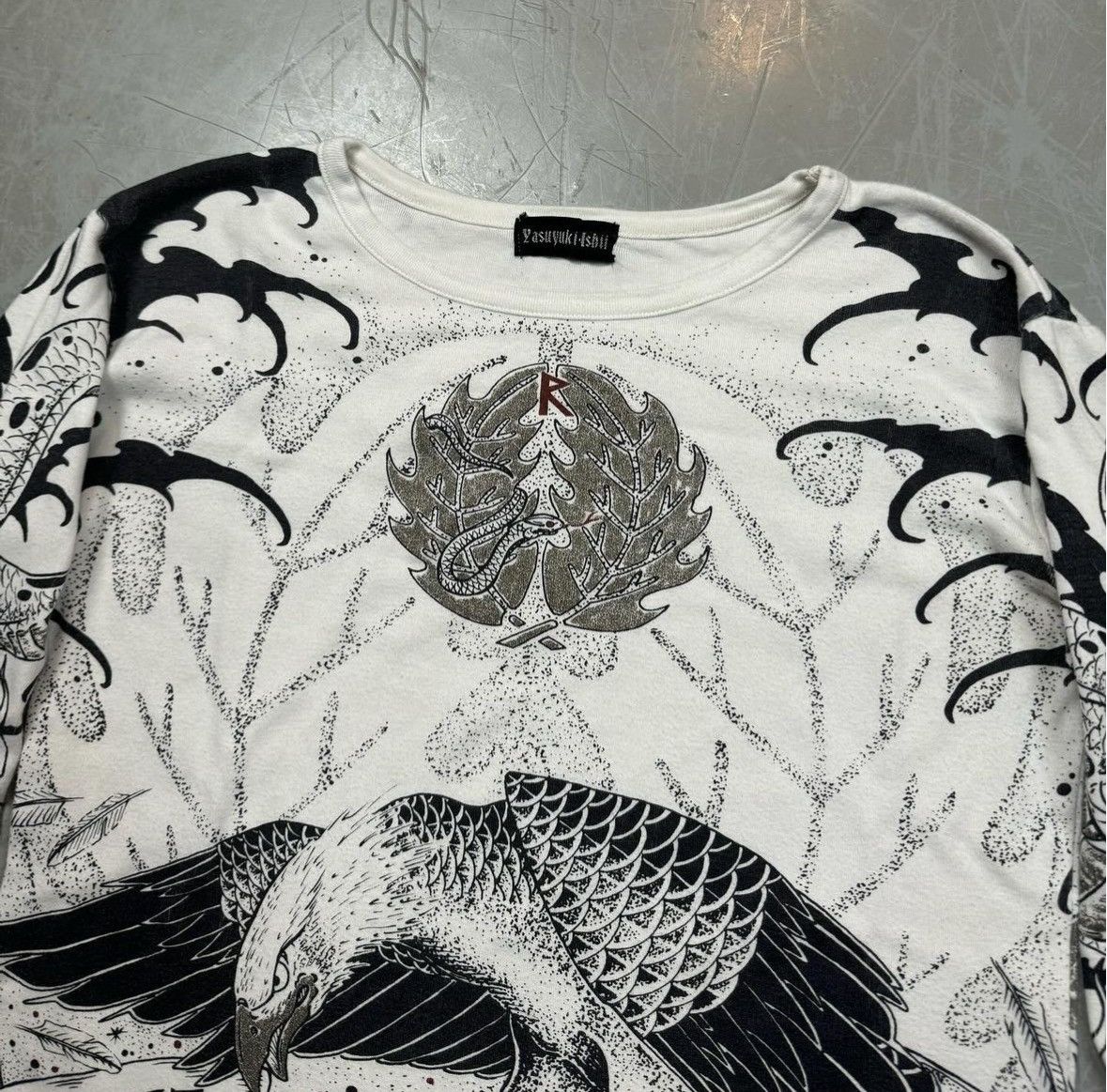 Yasuyuki Ishii Yasuyuki Ishii “Dualing Dragon & Tiger” Tattoo Shirt Size US M / EU 48-50 / 2 - 3 Thumbnail