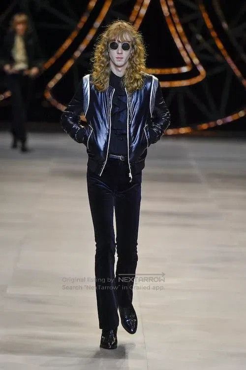 Saint Laurent Paris Saint Laurent Paris Wash bell-bottom pants size 30 i Size US 30 / EU 46 - 5 Thumbnail