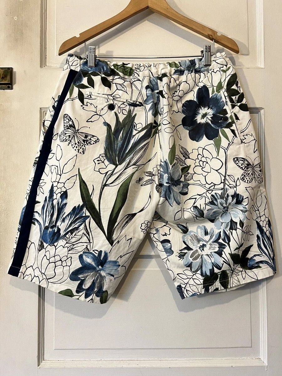 Designer BERNA FLORAL PATTERN SIDE STRIPE SHORTS SIZE 48 IT Size US 32 / EU 48 - 3 Thumbnail
