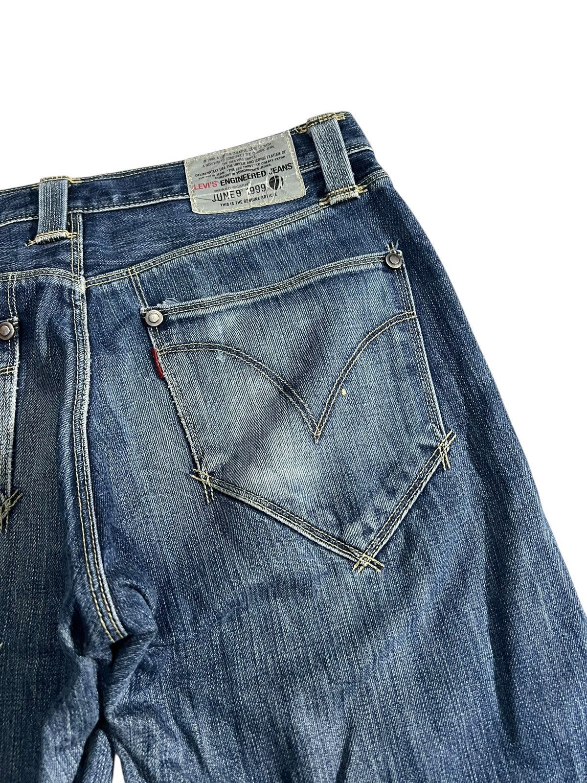 Levi's Vintage Levi’s Engineered Washed Jean Size US 31 - 12 Thumbnail