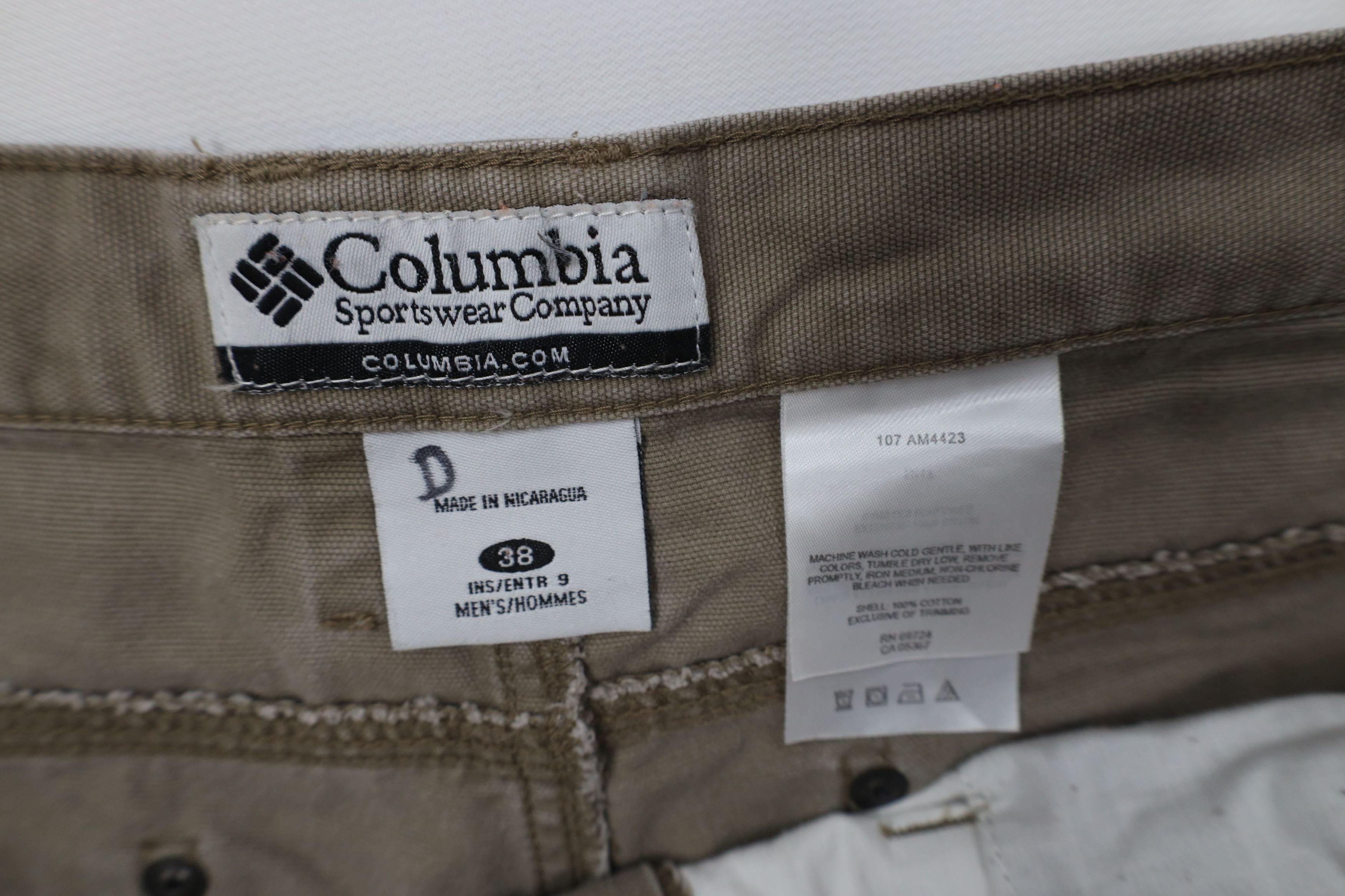 Columbia Vintage Y2K Columbia Above Knee Dungaree Shorts Beige Cotton Size US 38 / EU 54 - 7 Thumbnail