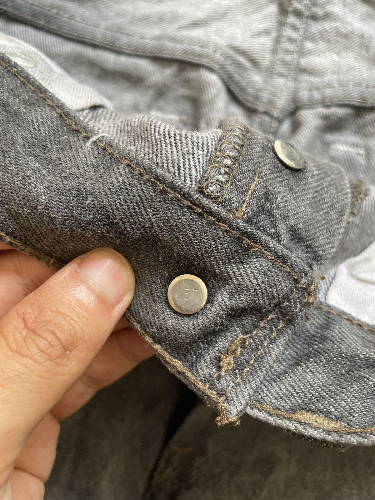 Levi's Vintage 90s Levis 501 All Black Jeans Size US 32 / EU 48 - 7 Thumbnail