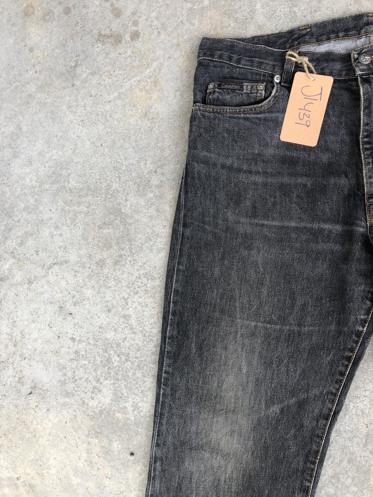 Calvin Klein Calvin Klein Distressed Jeans Slim Fit Size US 33 - 4 Thumbnail