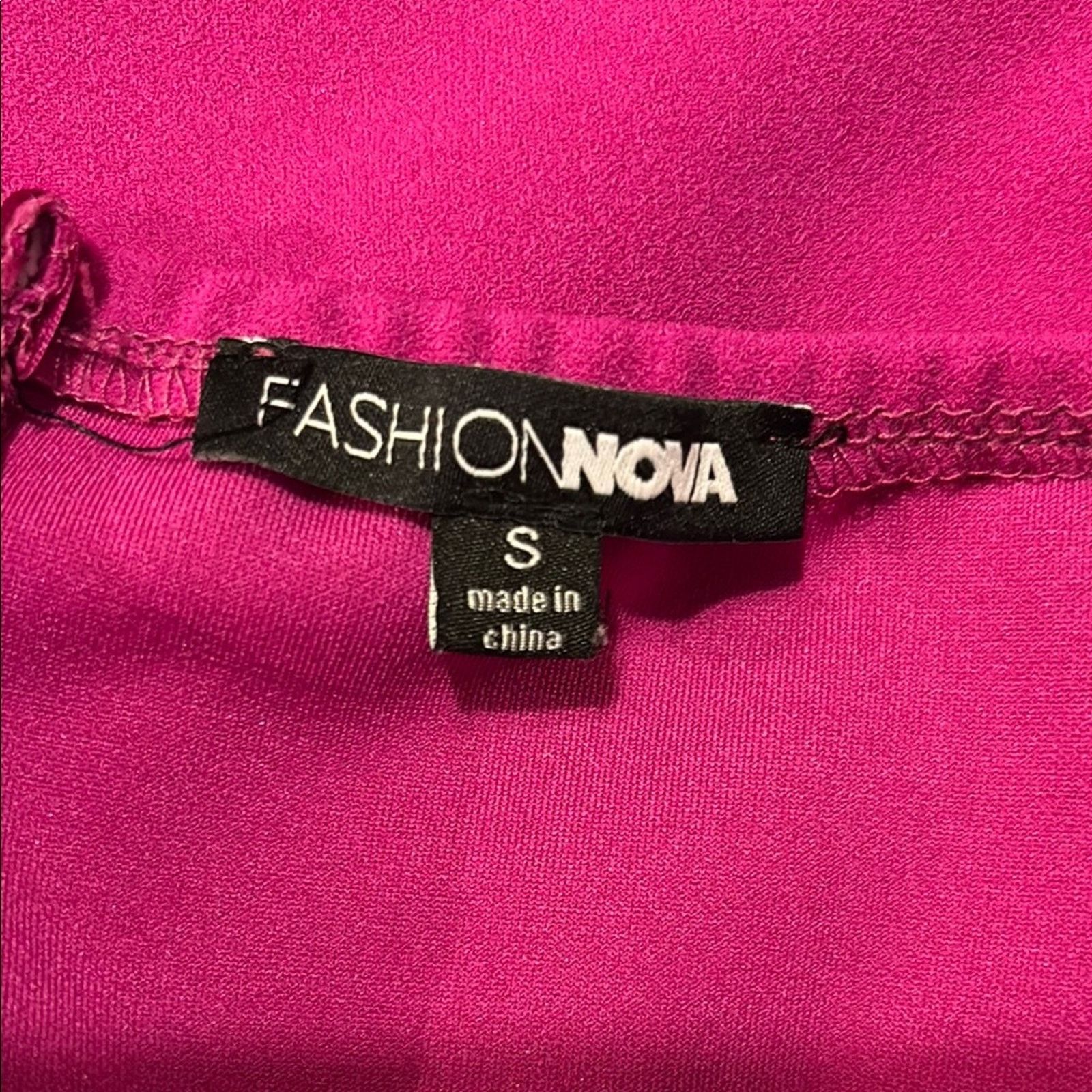 The Unbranded Brand Fashion Nova Off-Shoulder Magenta Dress - Size Small Size S / US 4 / IT 40 - 5 Thumbnail