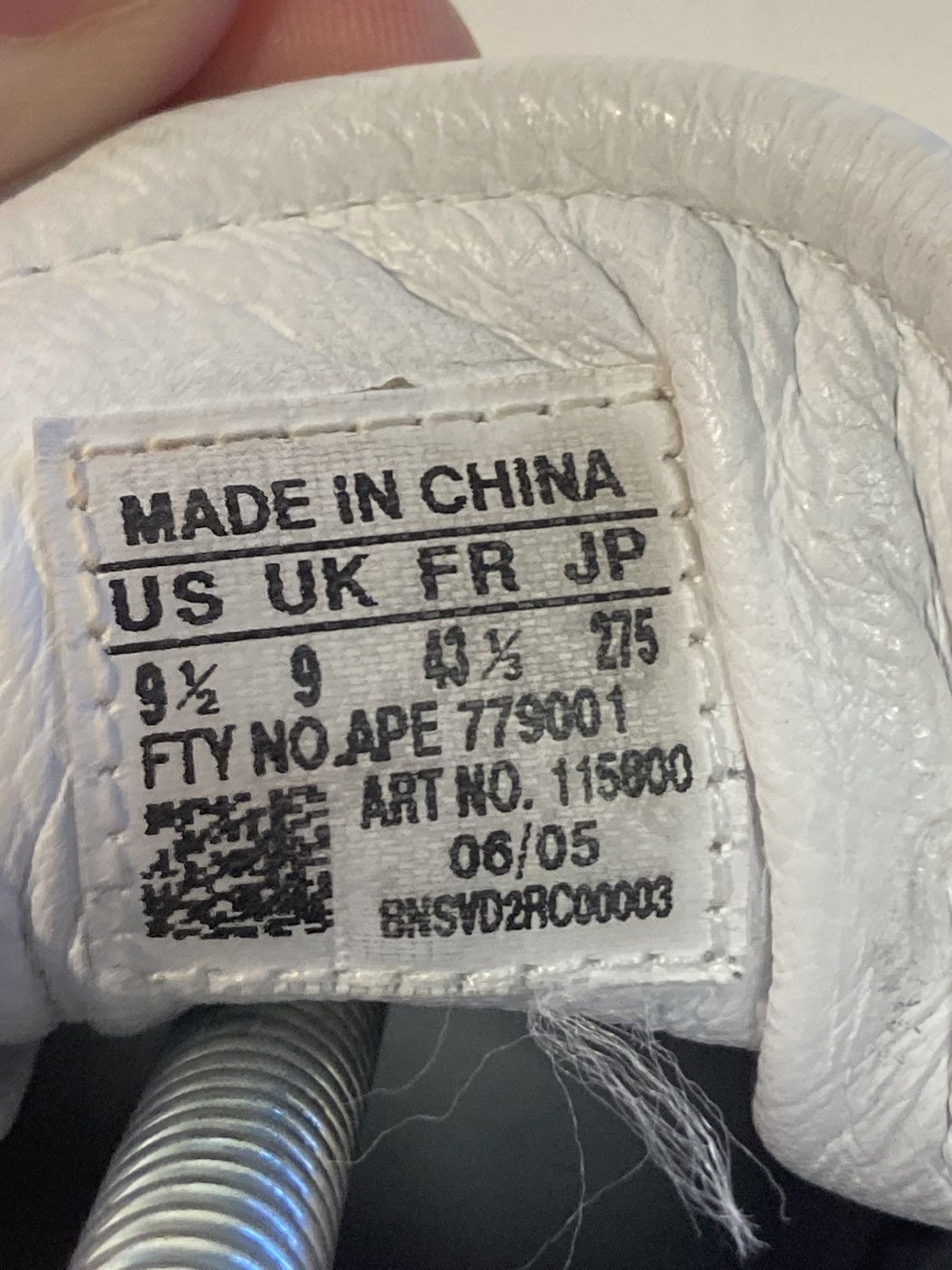Adidas × Y-3 × Yohji Yamamoto Y-3 Rare Shoe Size US 9.5 / EU 42-43 - 9 Thumbnail