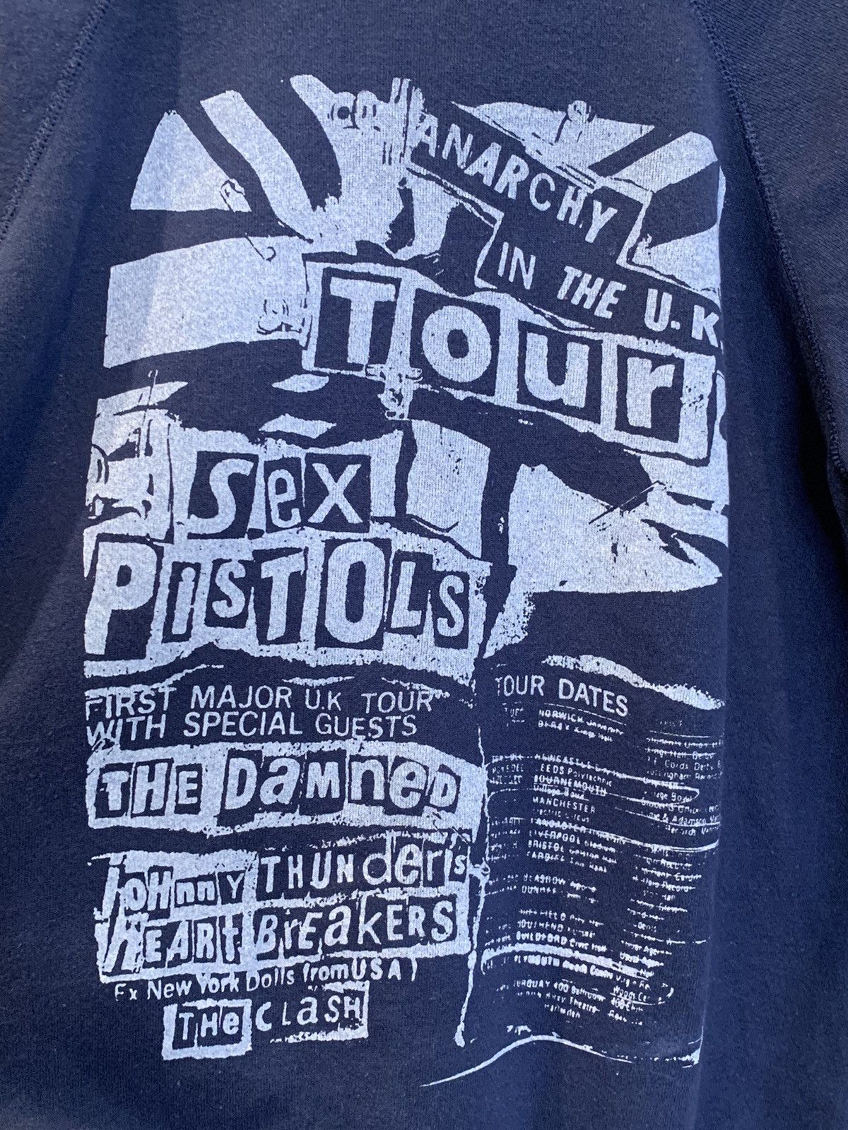 Vintage *RARE* Vintage 80s Sex Pistols Anarchy In UK Tour Sweatshirt Size US L / EU 52-54 / 3 - 2 Thumbnail