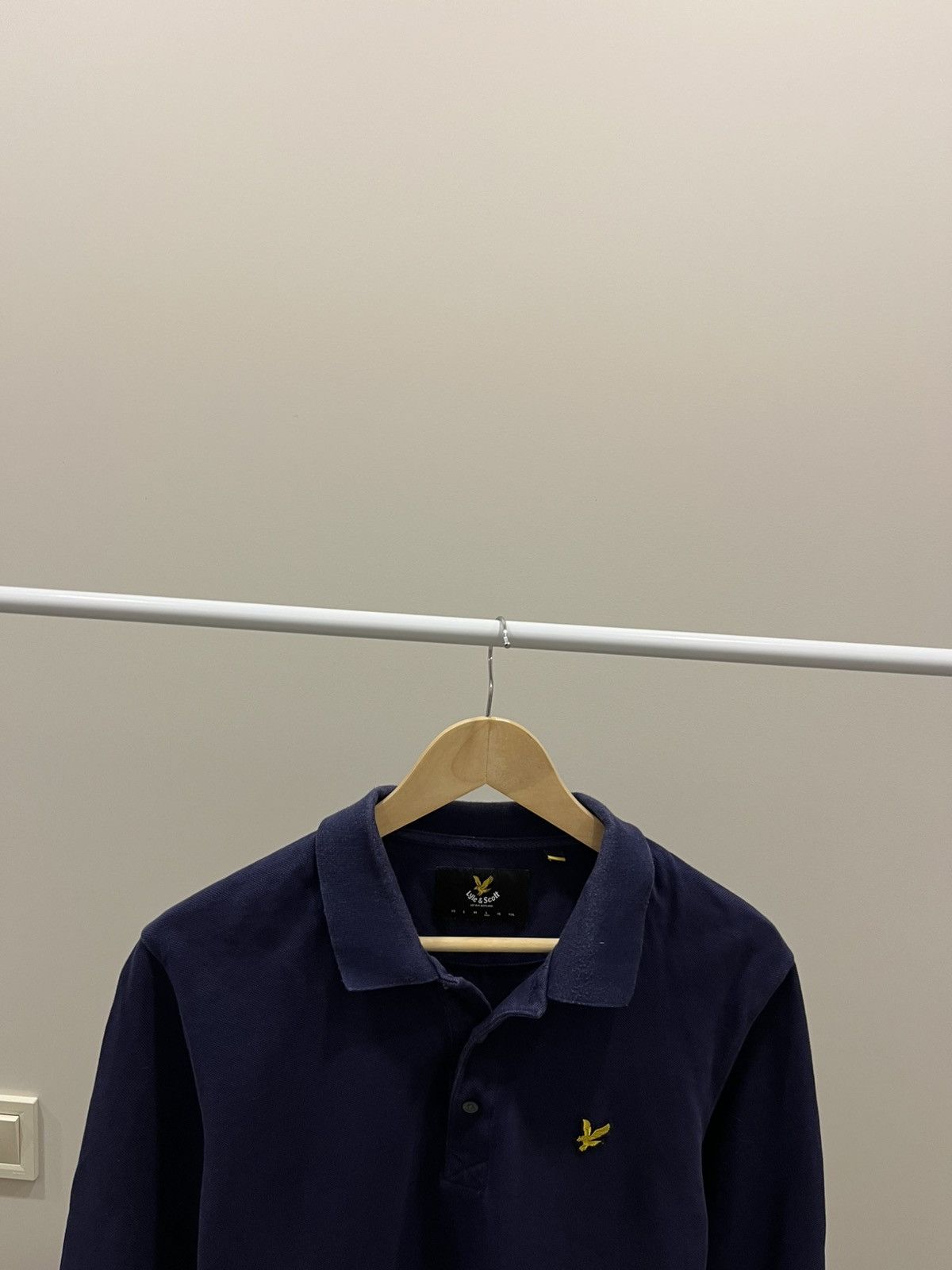 Lyle & Scott Lyle And Scott Sweatshirt Stripe Embroidere Logo Button Ups Size US L / EU 52-54 / 3 - 2 Thumbnail