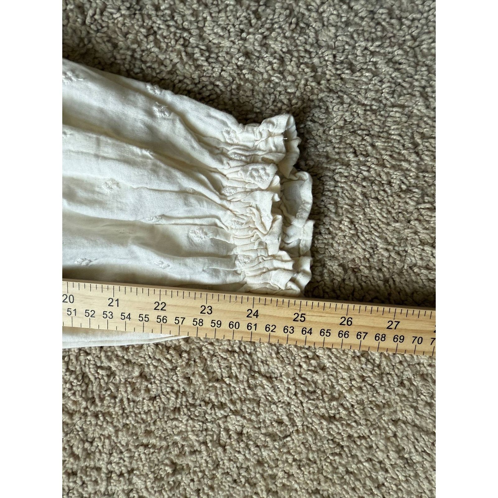 Old Navy Old Navy Long-Sleeve Smocked Peplum Blouse Cream Women's L Size L / US 10 / IT 46 - 11 Thumbnail