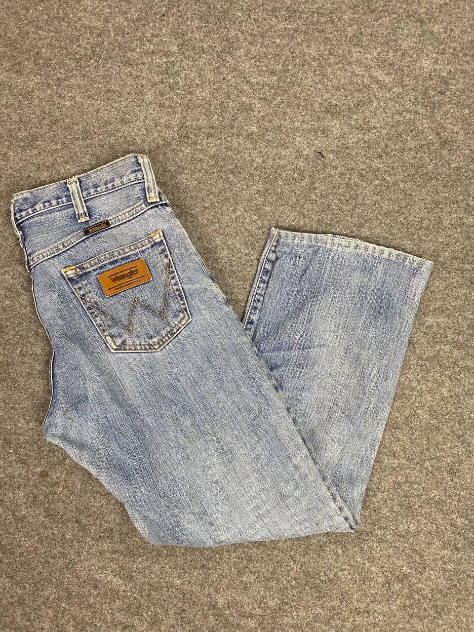 Wrangler vintage wrangler slightly distressed denim nice design Size US 31 - 2 Thumbnail
