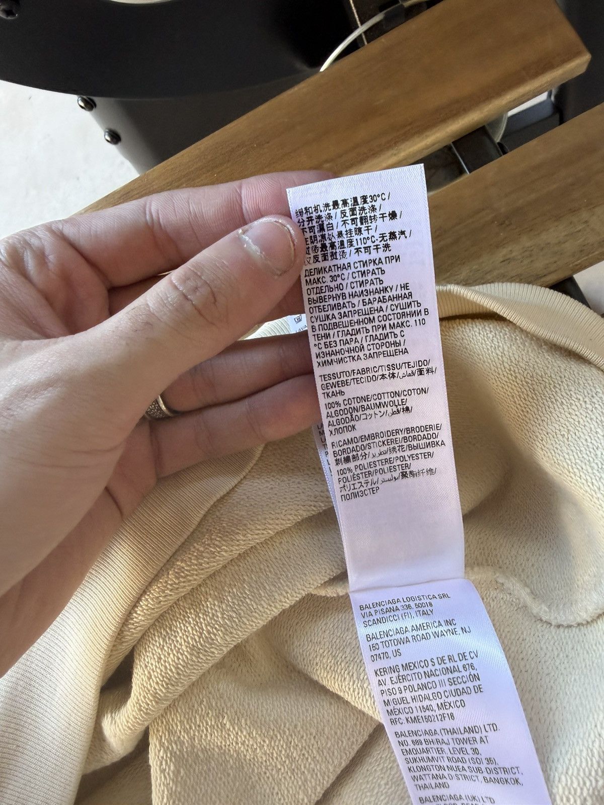Balenciaga Balenciaga Political Campaign Hoodie – White/Cream XL New Size US XL / EU 56 / 4 - 11 Thumbnail