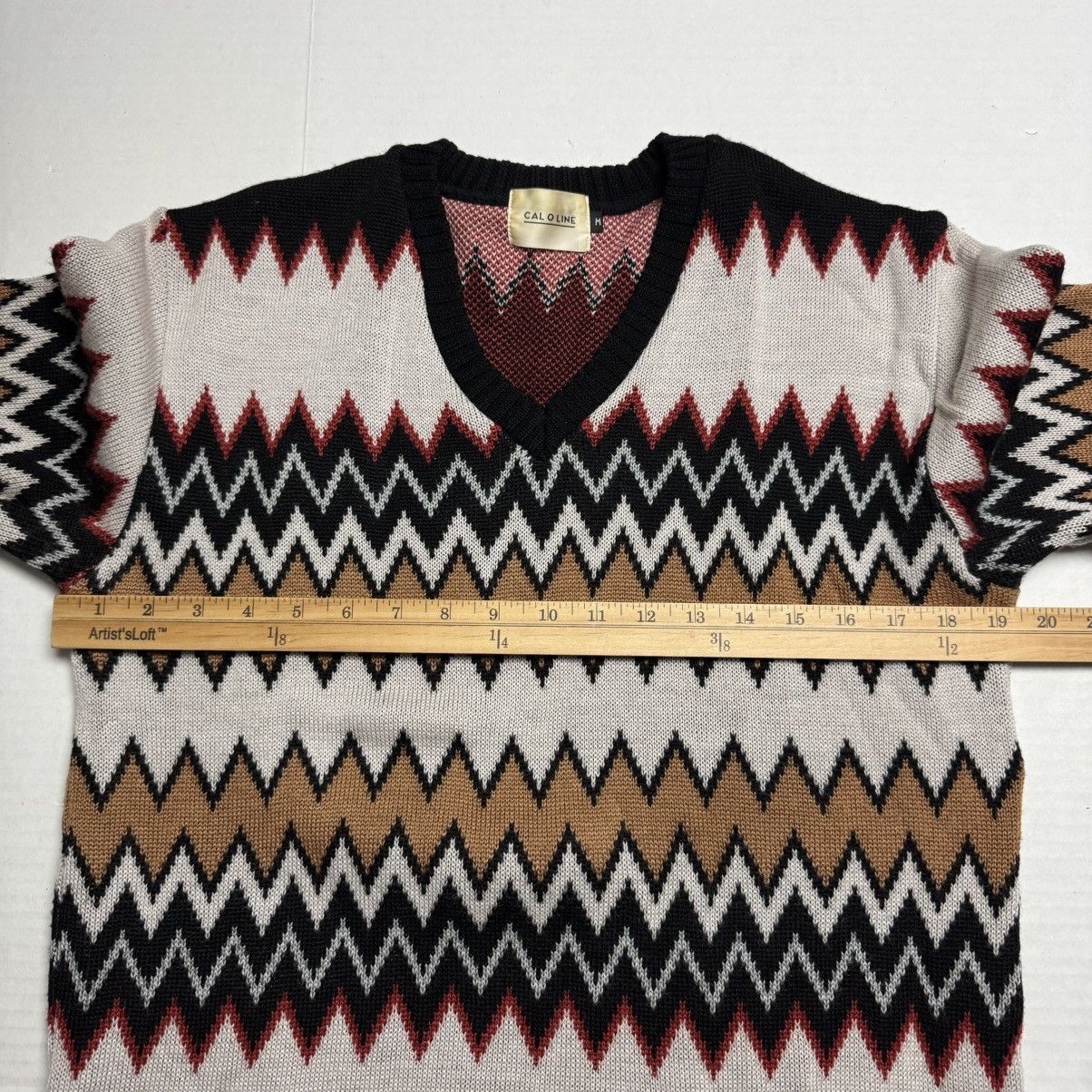 CAL O LINE CAL O LINE Japan Men's V-Neck Sweater In Navajo Stripe Size US M / EU 48-50 / 2 - 7 Thumbnail