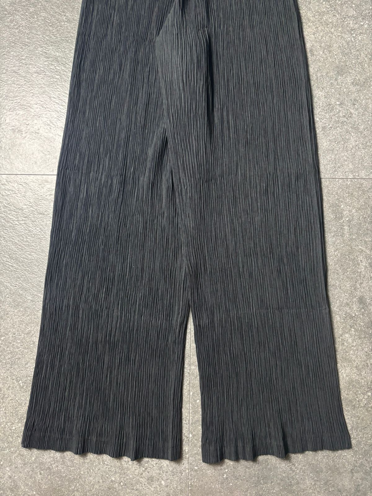 Issey Miyake AW2004 Issey Miyake White Label Pleated Baggy Pants Size US 31 - 8 Thumbnail