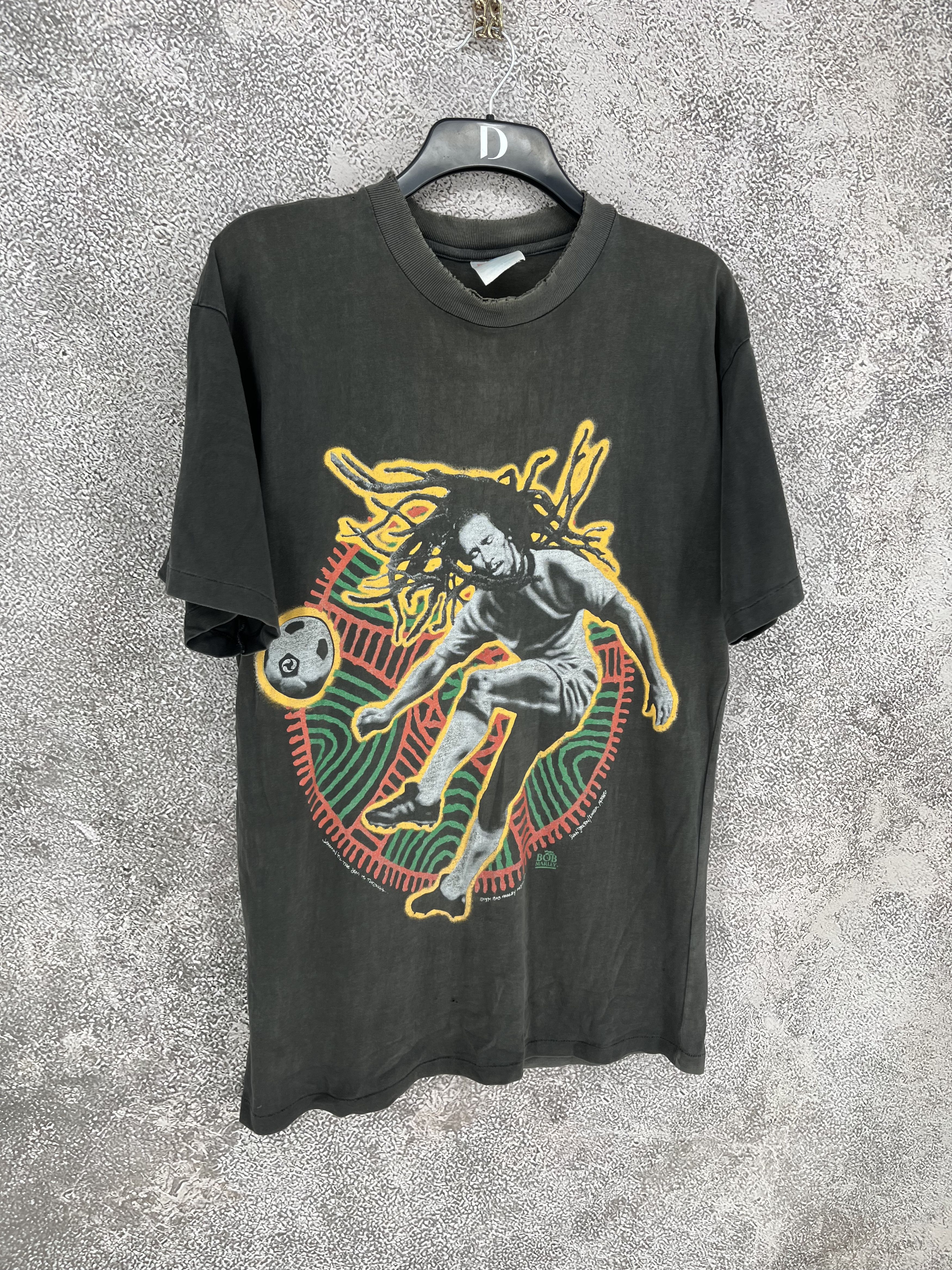 Band Tees VTG 90'S RARE BOB MARLEY SOCCER FOOTBALL T SHIRT MEN'S Size US S / EU 44-46 / 1 - 2 Thumbnail