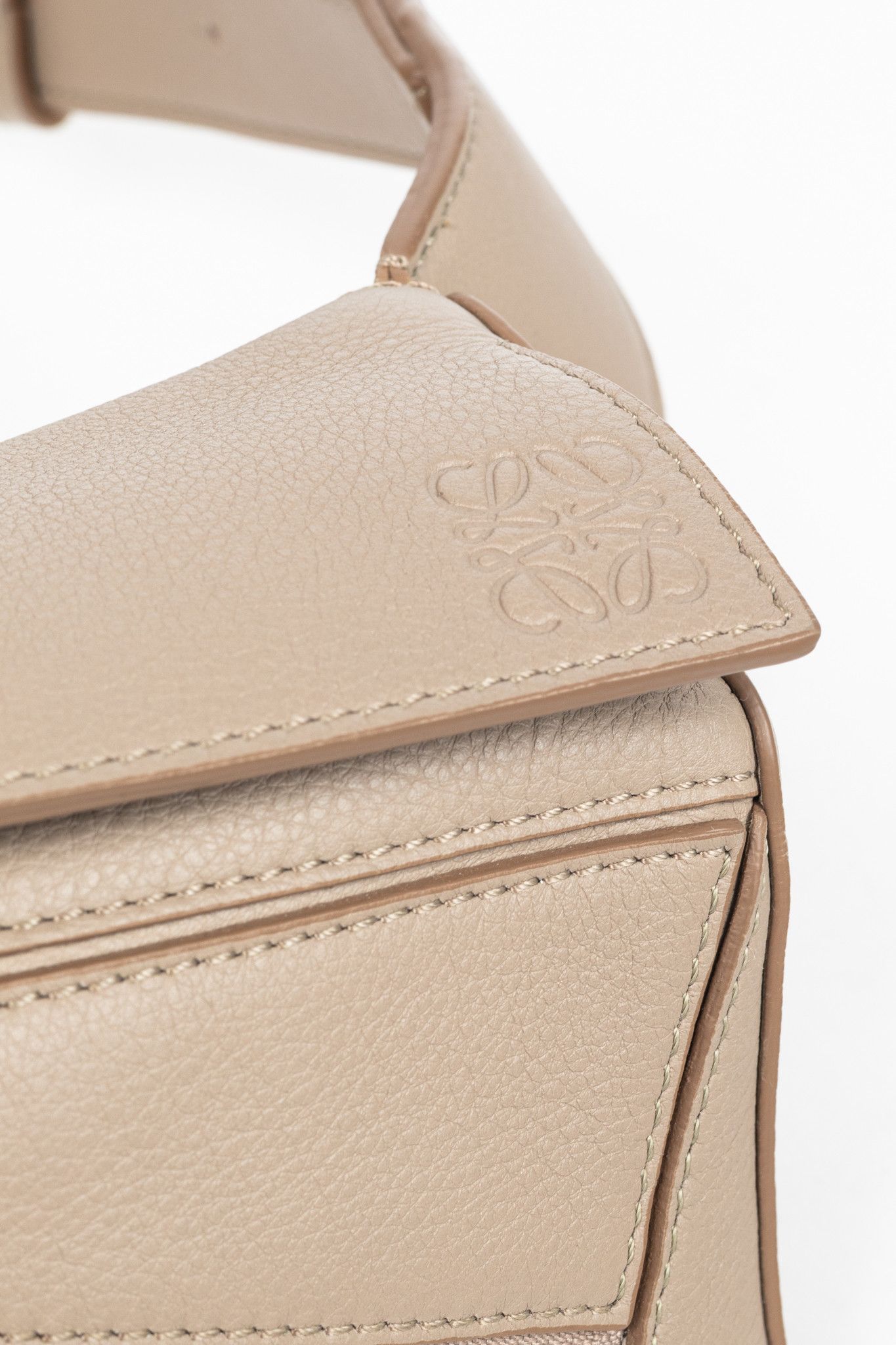 Loewe Loewe Mini Puzzle Sand Classic Calfskin Bumbag Size ONE SIZE - 10 Thumbnail