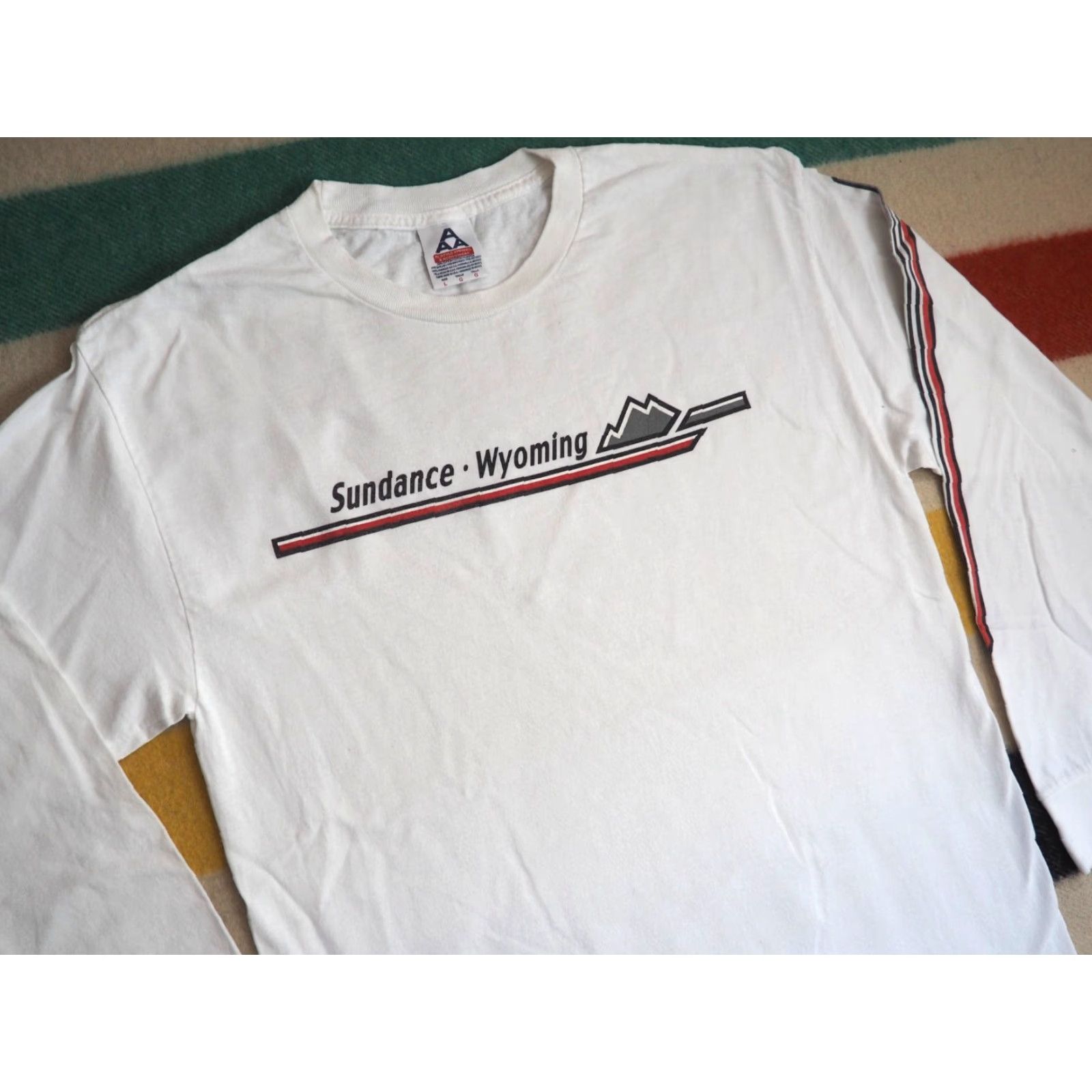 AAA VTG 90s AAA Sundance Wyoming Ski Hiking Mountain White L/S Tee T-Shirt L Mens Size US L / EU 52-54 / 3 - 3 Thumbnail