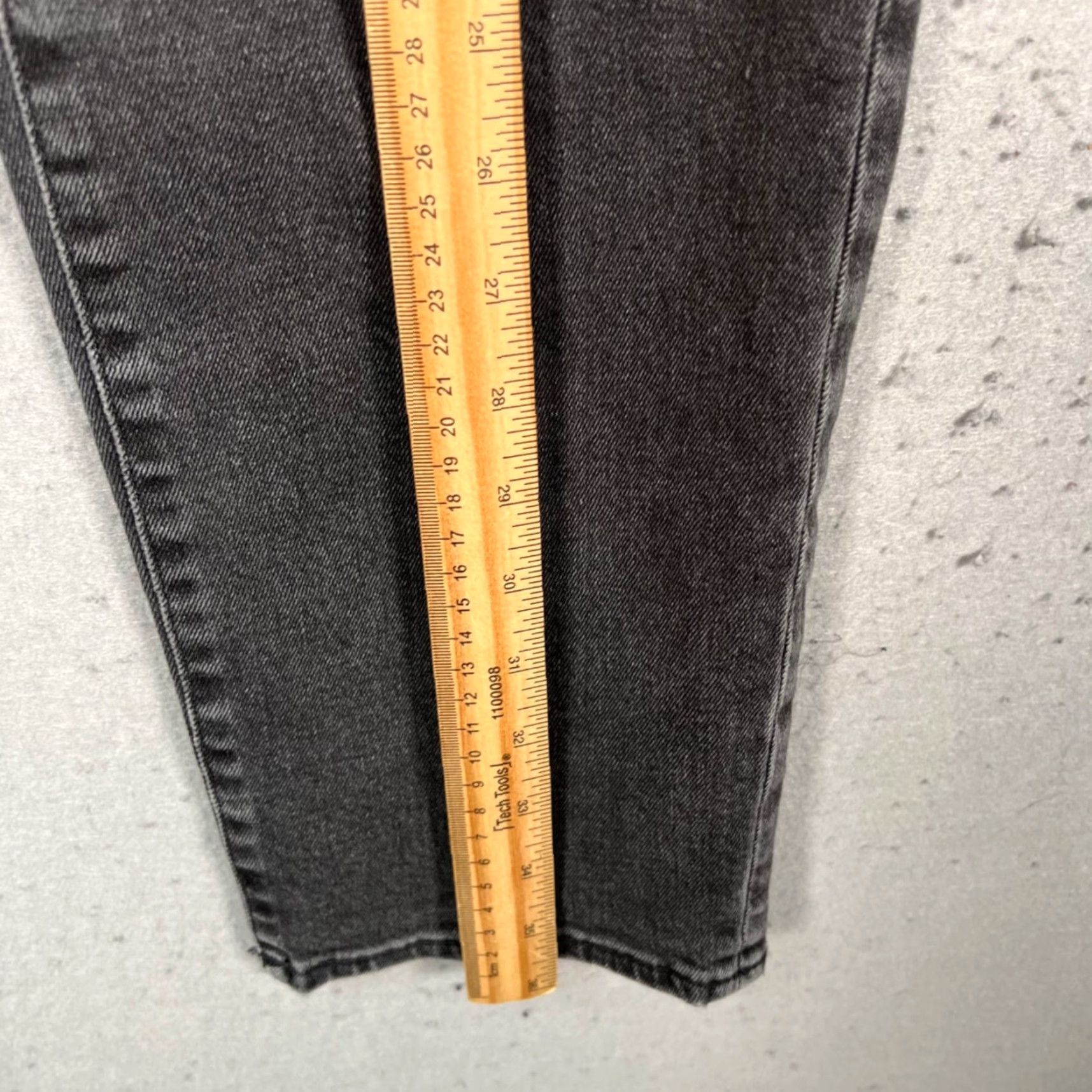 Madewell Madewell Jeans Womens Size 28 Classic Straight Denim Gray Cotton Blend 5-Pocket Size 28" / US 6 / IT 42 - 7 Thumbnail