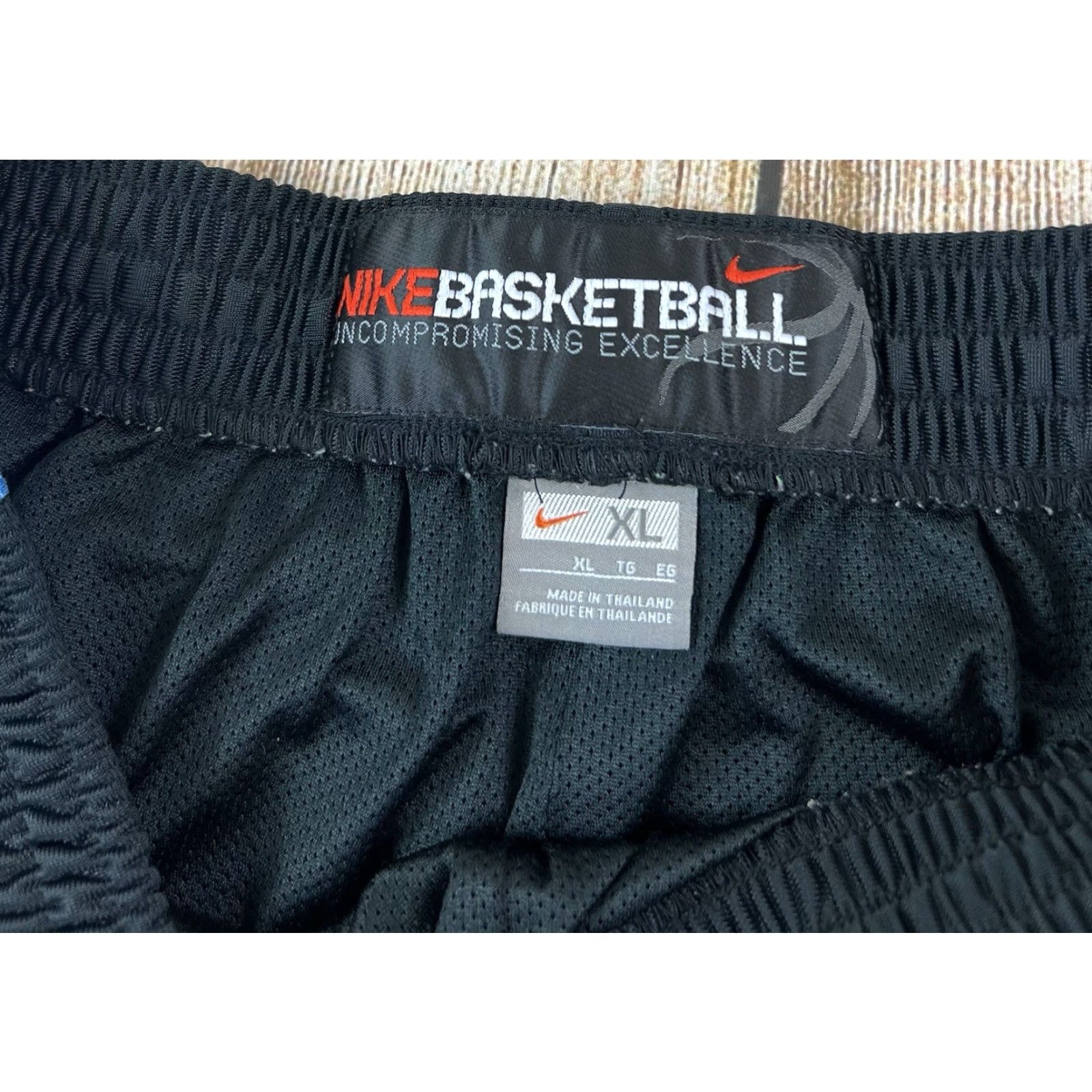 Nike VINTAGE Mens Nike Air Y2K Basketball Grey Blue Pin Stripe Shorts Zippered Pockets XL Adults Grey Pinstripe Pockets Basketball Nike Air Y2K Mens XL Size US 36 / EU 52 - 3 Thumbnail