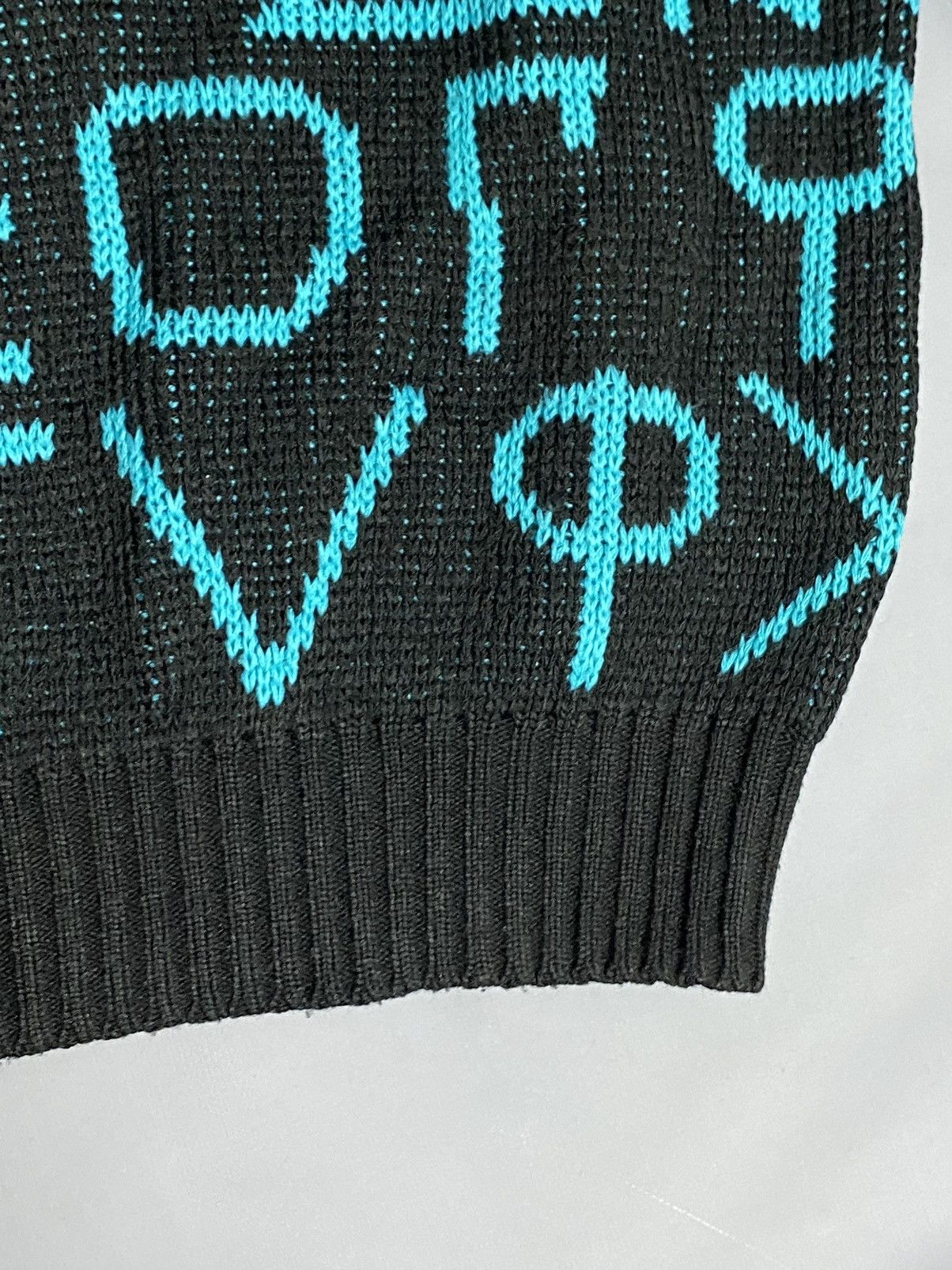 Other Vintage IN DESIGN Abstract Alphabet Acrylic Sweater USA Sz L Size US L / EU 52-54 / 3 - 20 Thumbnail