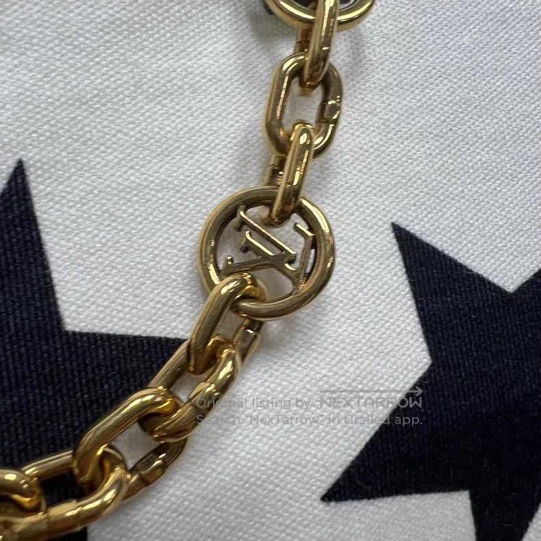 Louis Vuitton Louis Vuitton Beige Stars Full of Chest Chain Letters Logo Size US XS / EU 42 / 0 - 5 Thumbnail