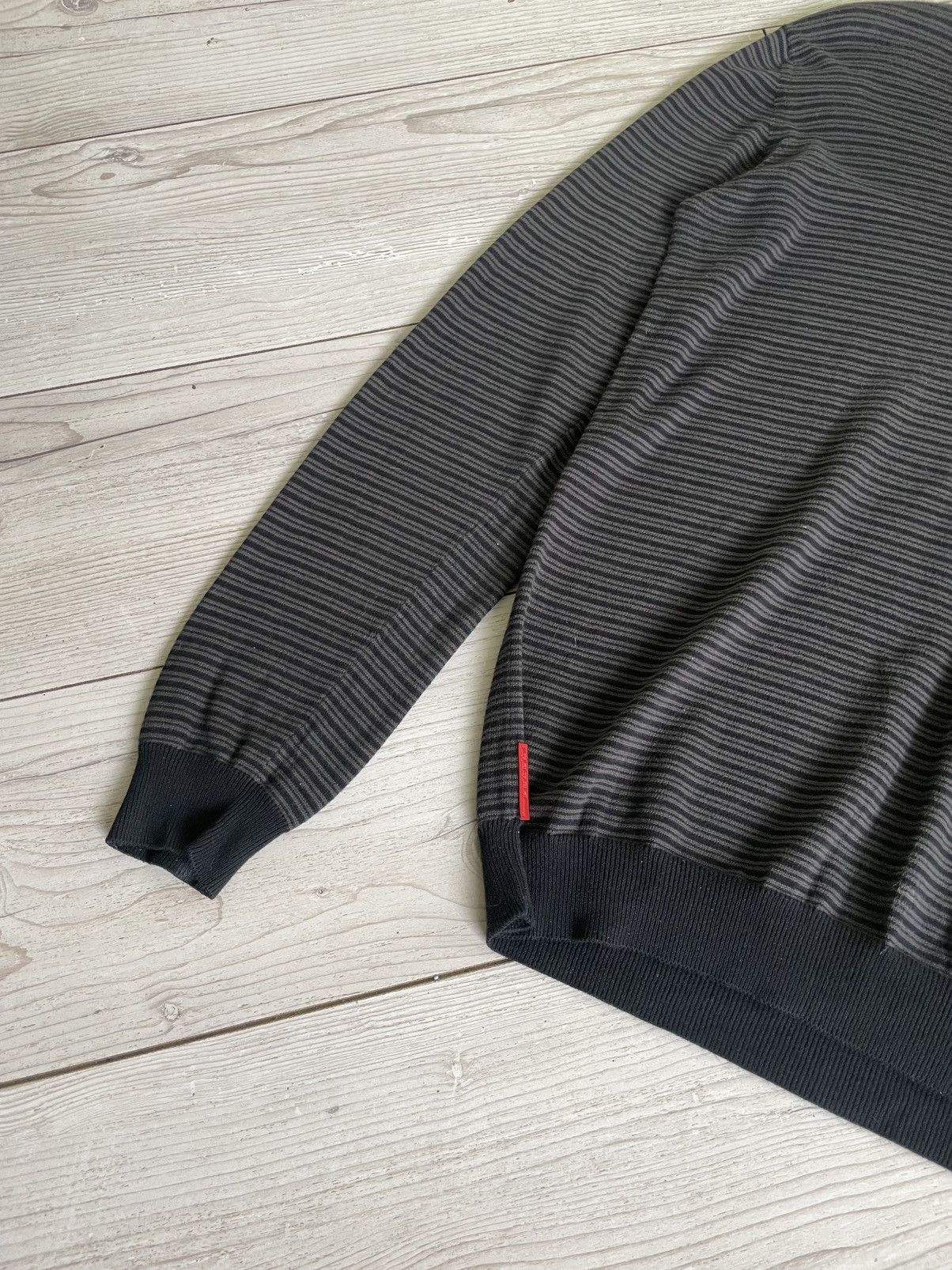 Prada Prada Red Tab Sweater Size US L / EU 52-54 / 3 - 9 Thumbnail