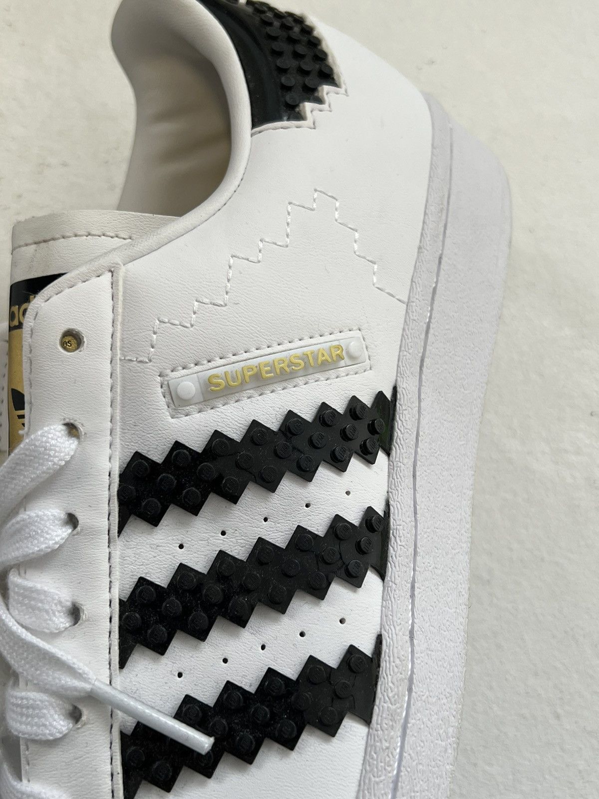 Adidas × LEGO Adidas Superstar Lego Size US 10 / EU 43 - 6 Thumbnail
