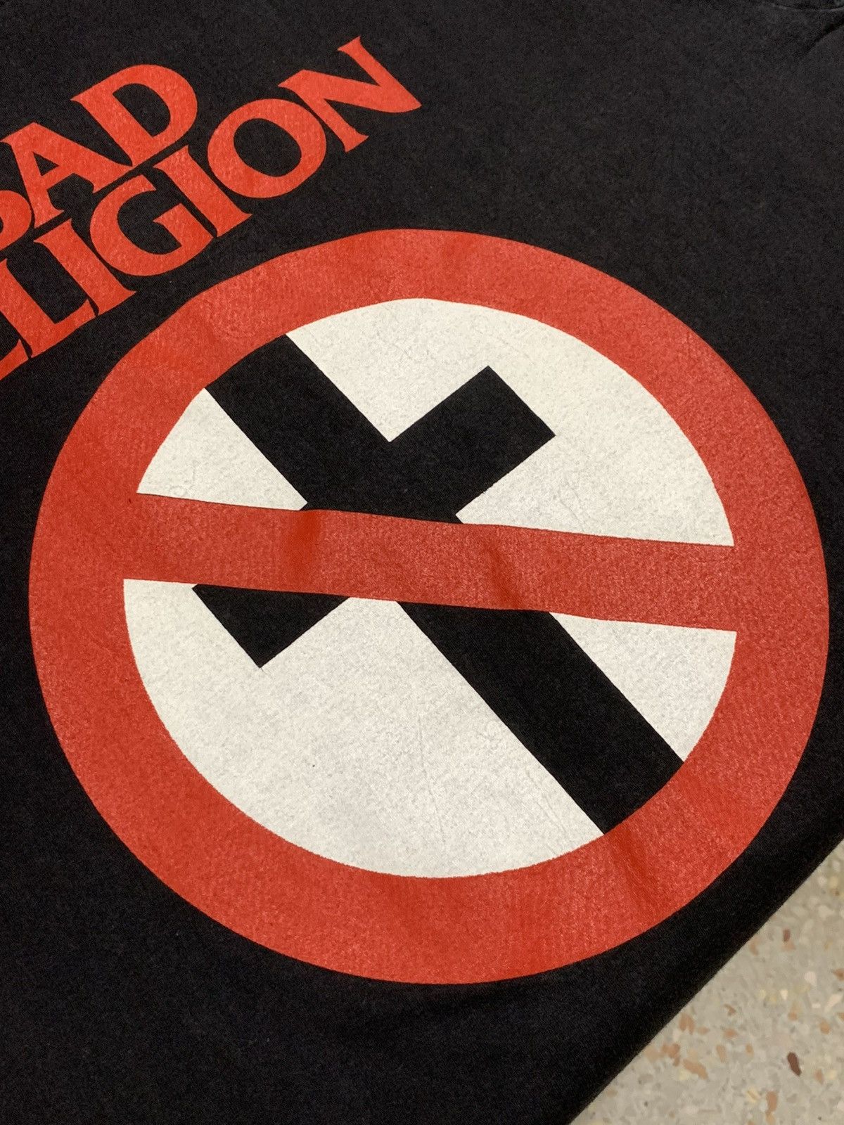 Band Tees ✝️ Vintage Bad Religion – The Grey Race Europe Tour 1996 Size US XL / EU 56 / 4 - 8 Thumbnail