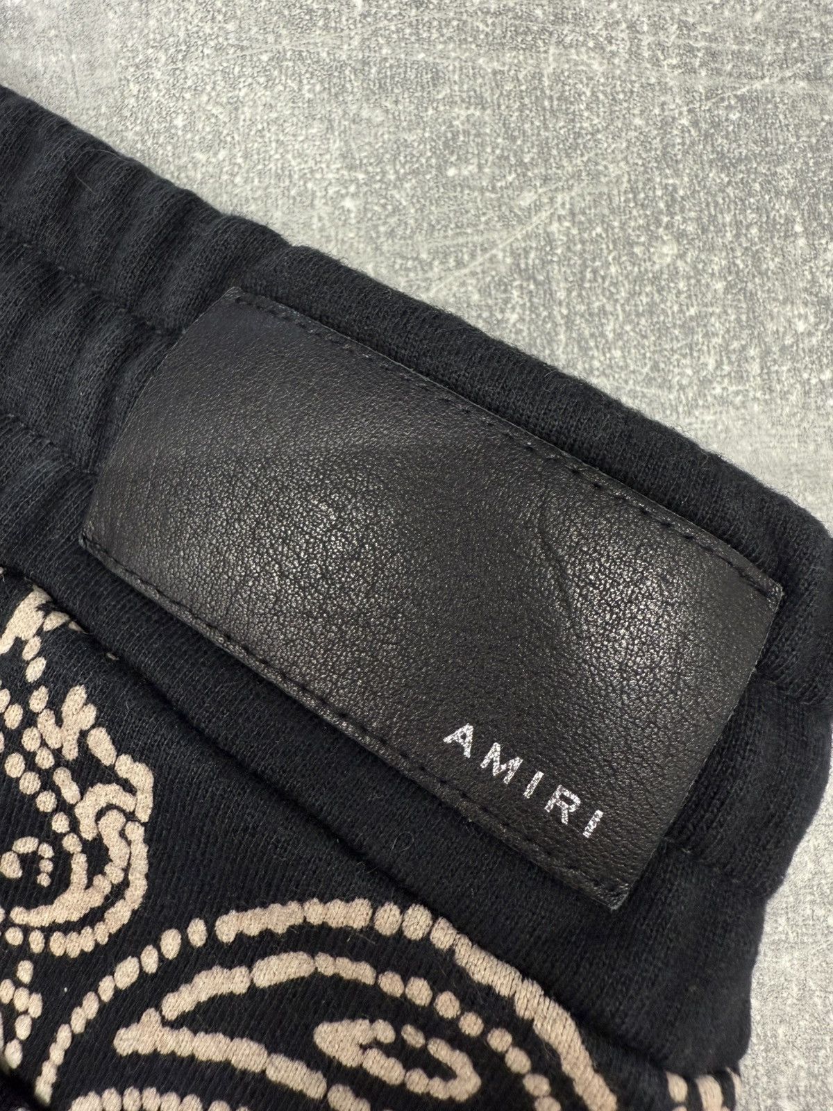 Amiri Bandana Bleach Shorts Black. size XL. BNWT. Size US 36 / EU 52 - 3 Thumbnail