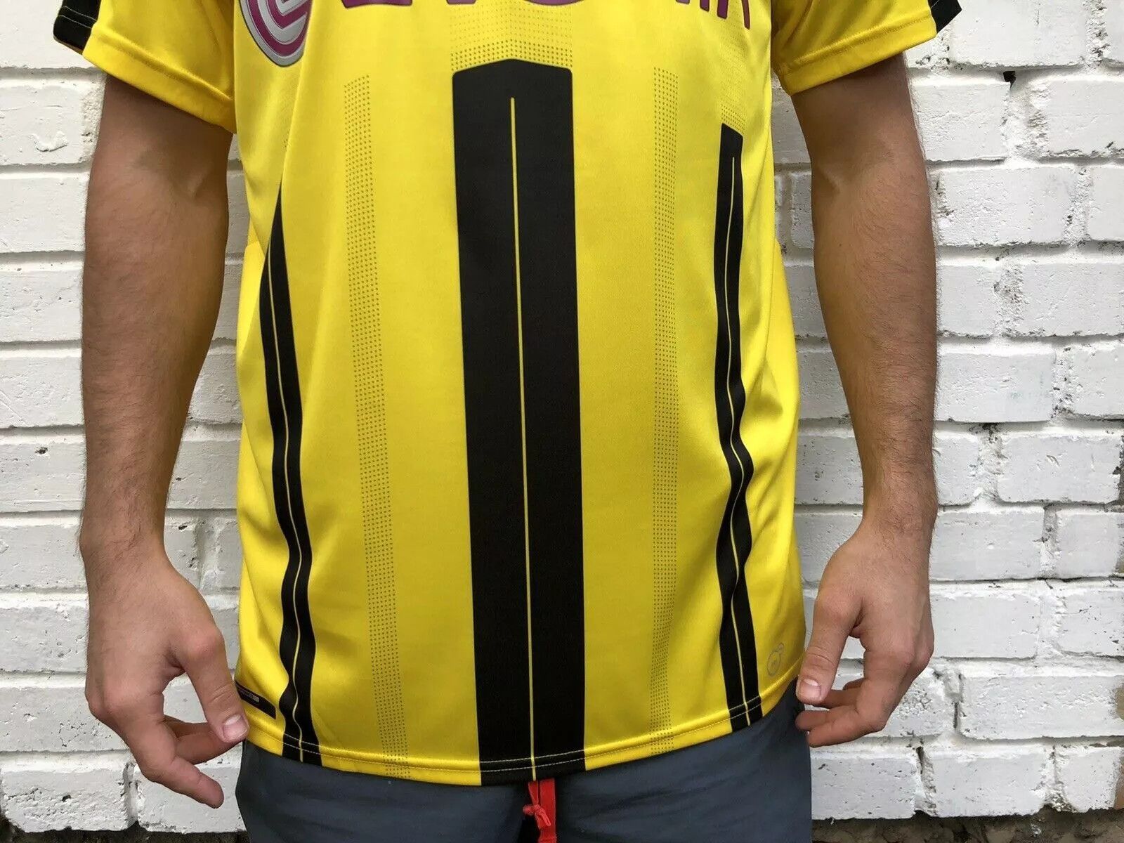 Puma BORUSSIA DORTMUND 2016 2017 HOME FOOTBALL JERSEY LARSEN Size US XL / EU 56 / 4 - 4 Thumbnail