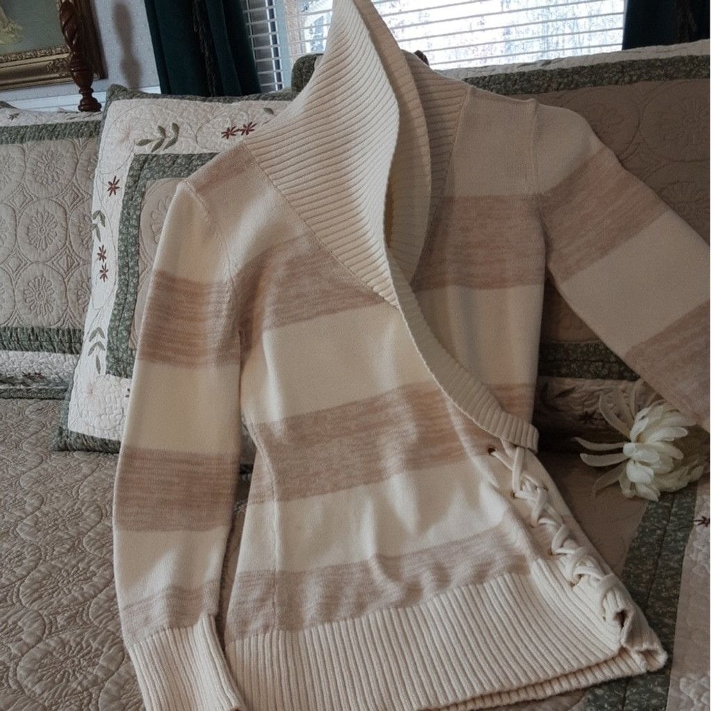 Guess Guess Women's Fitted Beige + Cream Striped Crossover Collar Size XS / US 0-2 / IT 36-38 - 3 Thumbnail