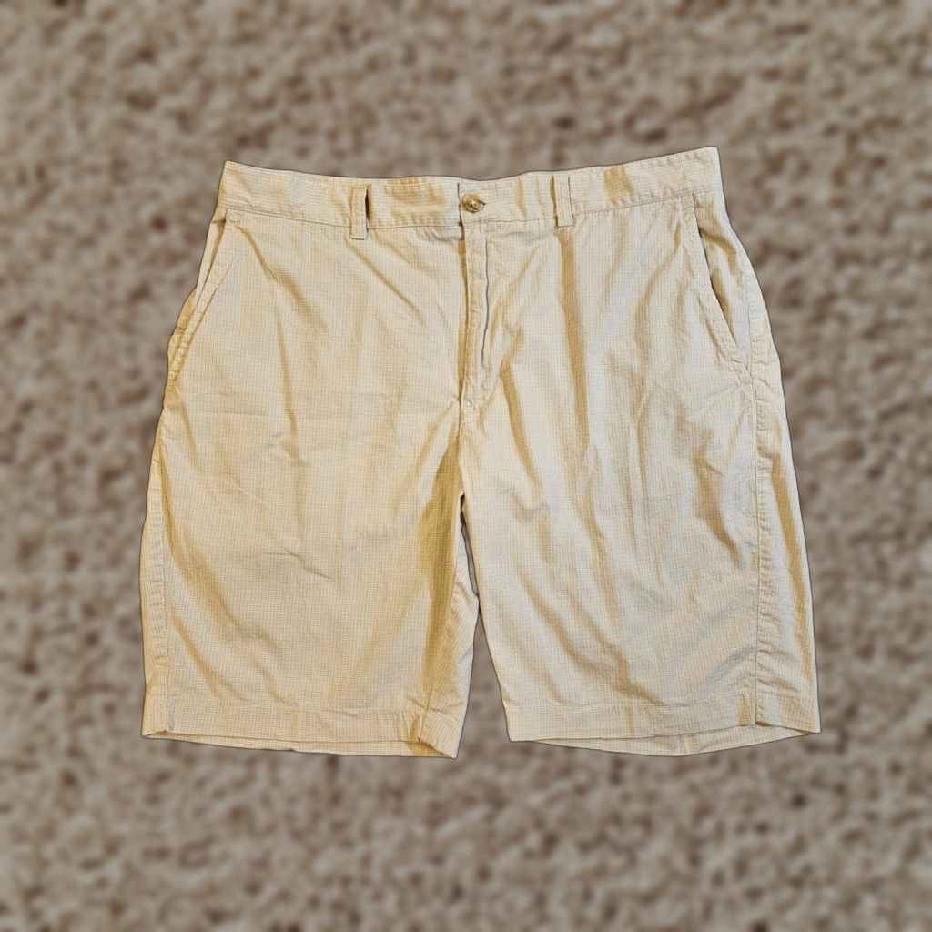 Joseph Abboud Joseph Abboud Shorts Mens 36 Beige Plaid Stretch 9 Inch Casual Beach Chino Flat Front Regular Waist 35 in Inseam 9 in Mens Beige Plaid Stretch Size US 36 / EU 52 - 1 Thumbnail