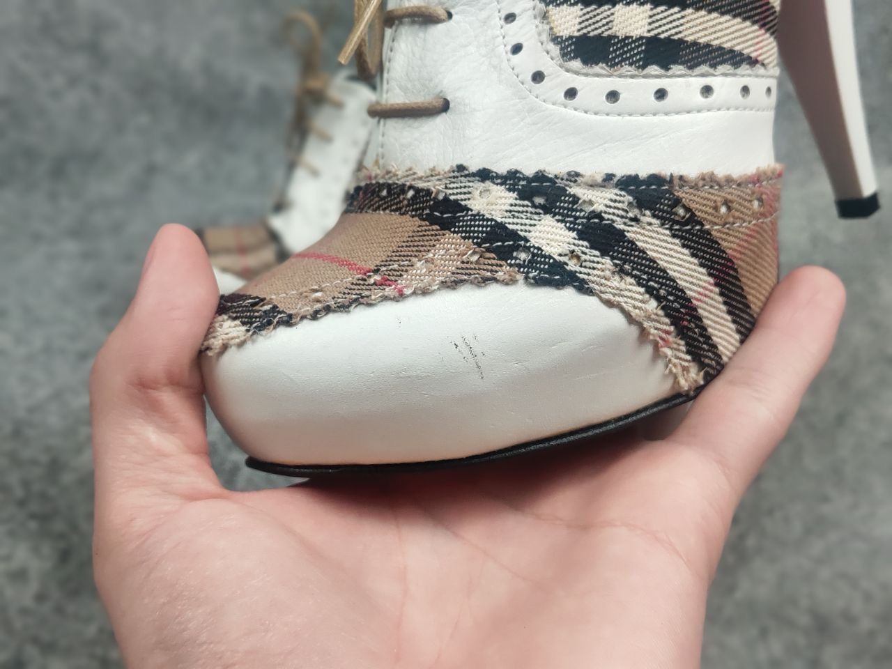 Burberry Vintage Burberry London Nova Check Leather Heels Shoes Y2K Size US 7 / IT 37 - 19 Thumbnail