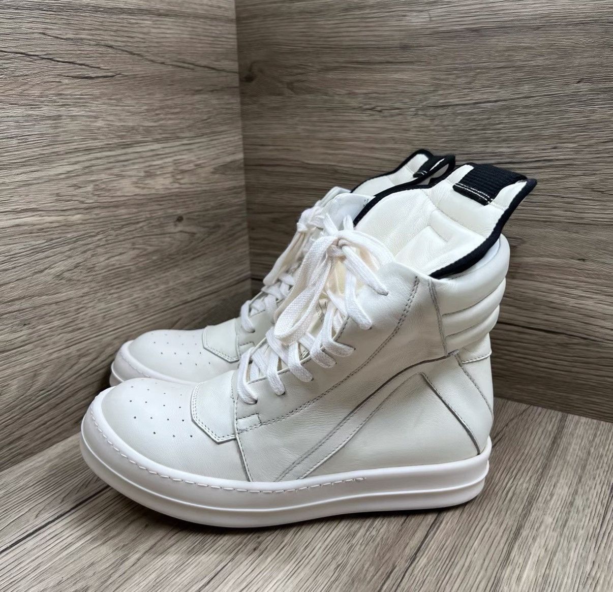 Rick Owens Rick Owens White High-top Sneakers J41 Size US 4.5 / IT 34.5 - 1 Thumbnail