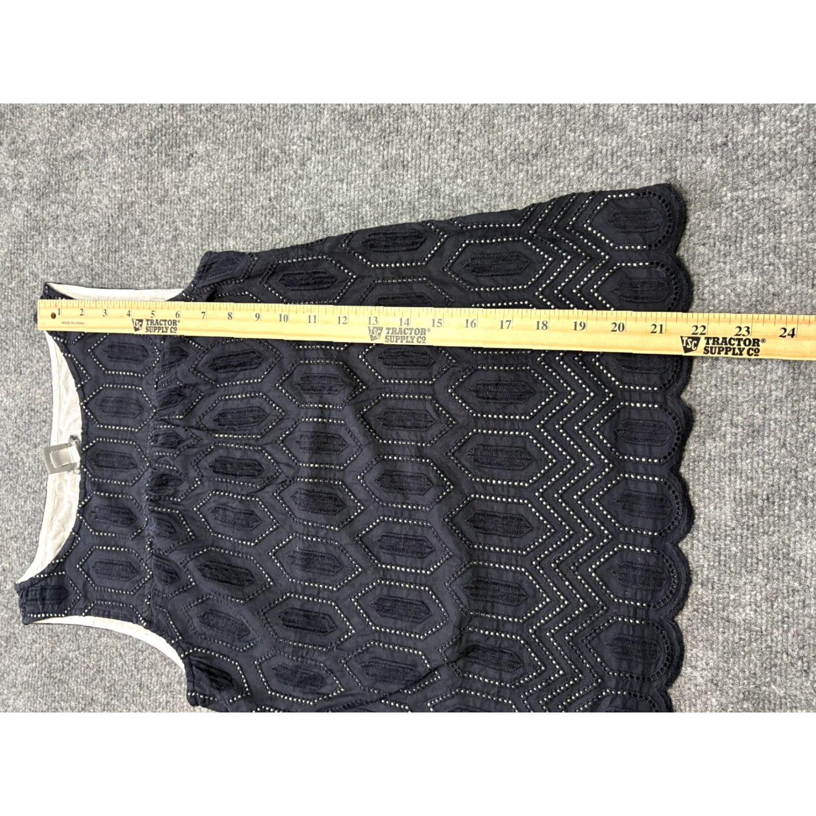 Ann Taylor Ann Taylor Loft Tank Top Womens Size 2 Black Sleeveless Blouse Tank Top Blouse Womens Black 2 Sleeveless Scoop Neck Size XS / US 0-2 / IT 36-38 - 2 Thumbnail