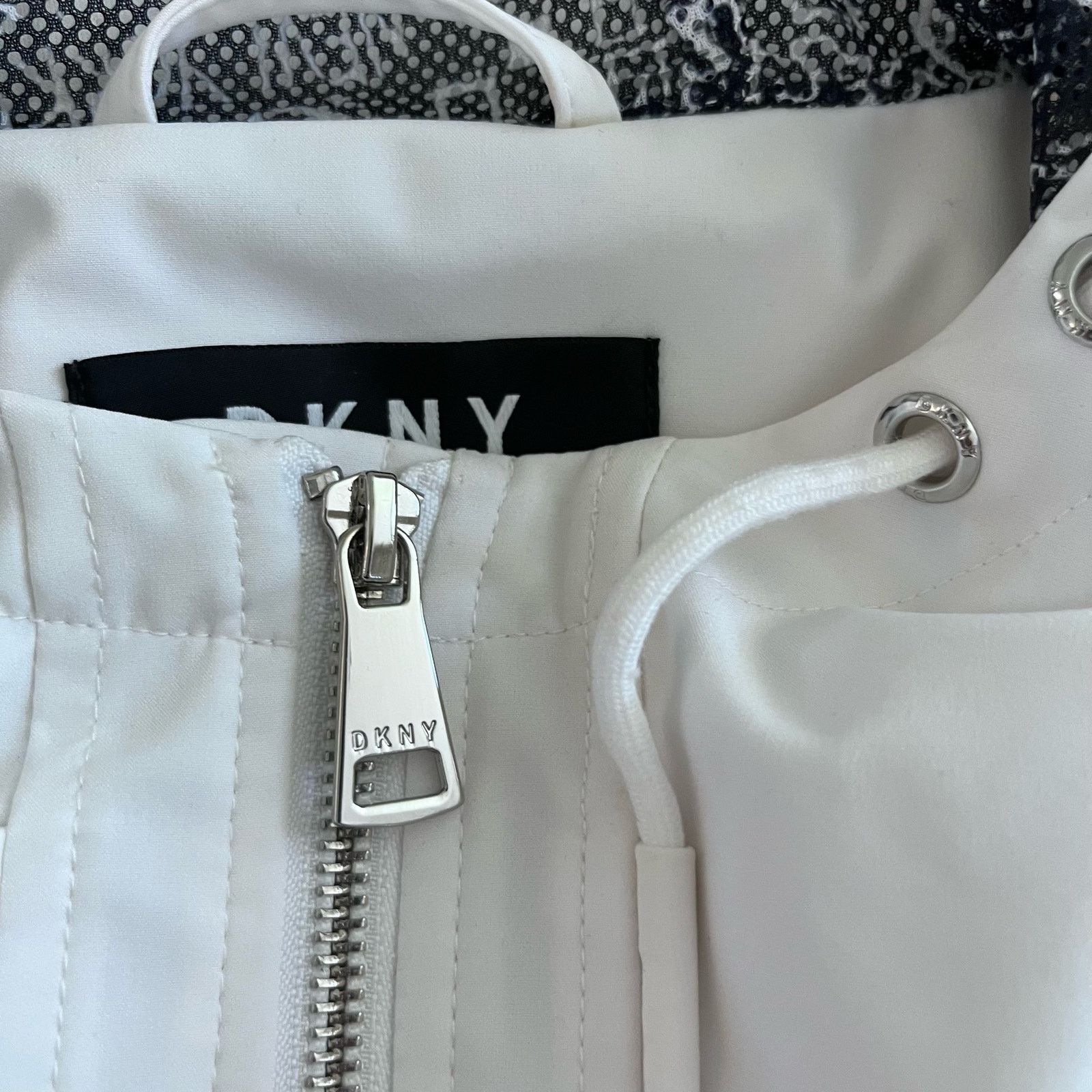 DKNY DKNY White Long Sleeve Zip Up Windbreaker Jacket Size L / US 10 / IT 46 - 3 Thumbnail