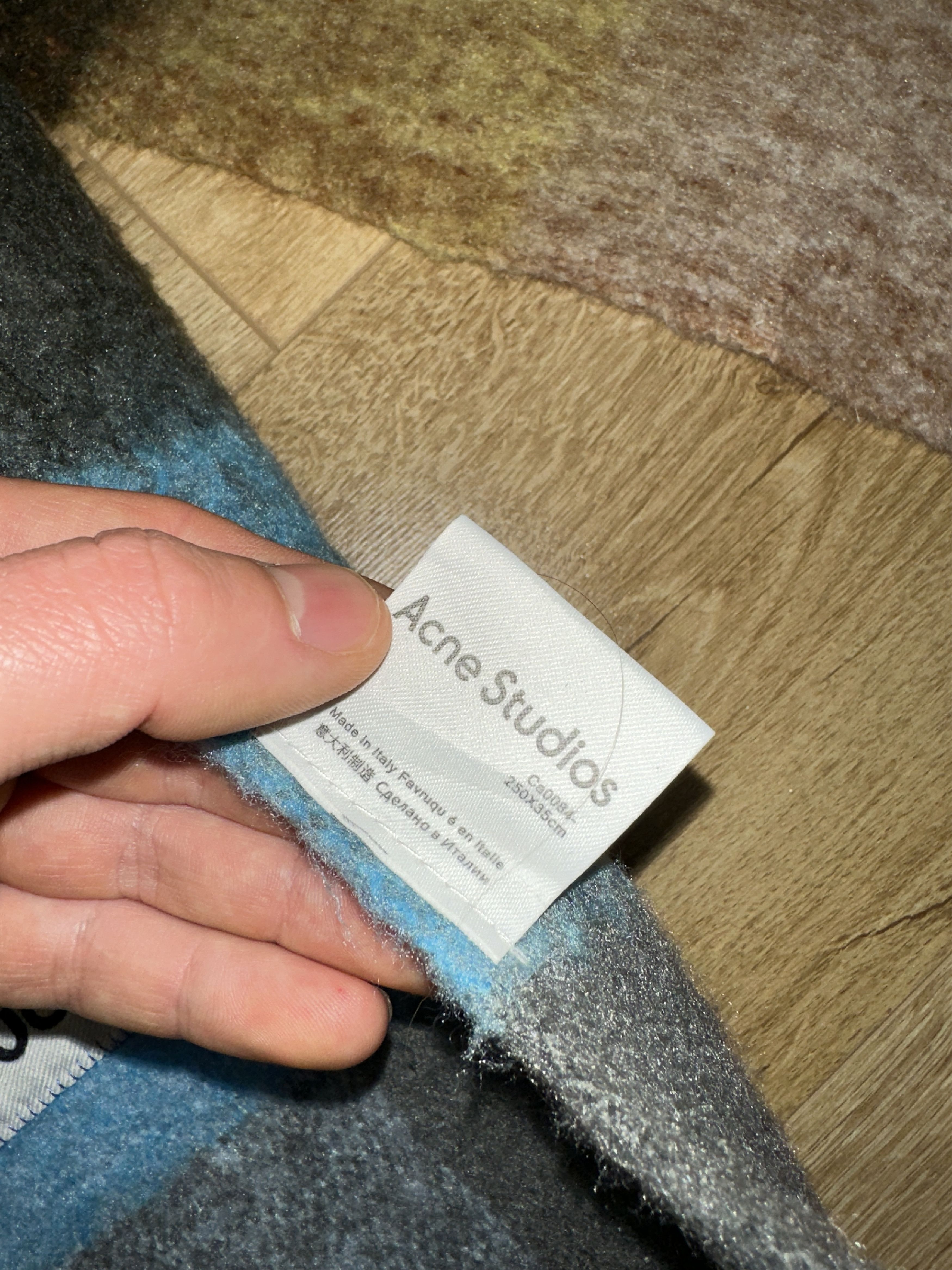 Acne Studios Acne Studios Mohair Wool Scarf Unisex Italy 250 X 35 Cm Size ONE SIZE - 6 Thumbnail