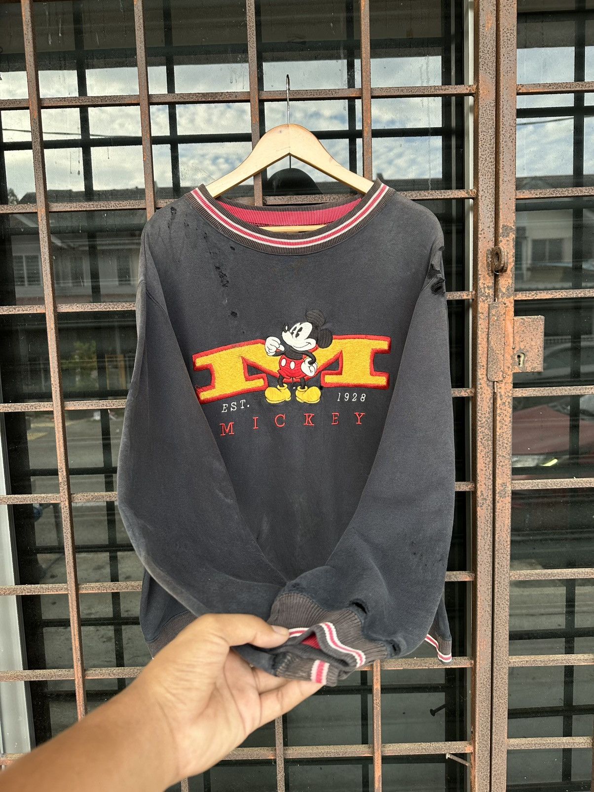 Vintage Thrashed Sun Faded MICKEY Embroydery Distressed Erd Grunge Size US M / EU 48-50 / 2 - 7 Thumbnail