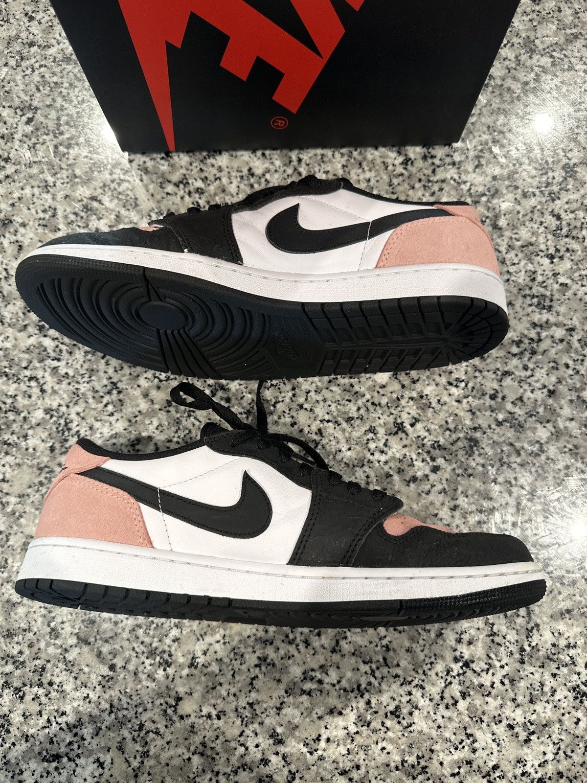 Nike Air Jordan 1 Retro Low OG Size US 10.5 / EU 43-44 - 6 Thumbnail
