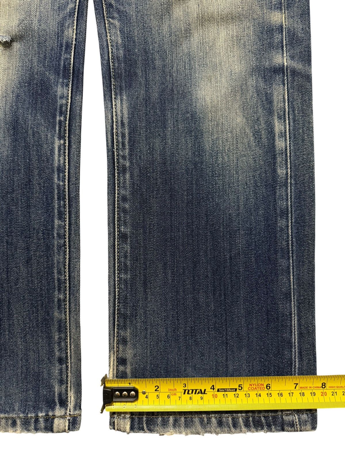 Uniqlo Vintage Y2K Japanese Uniqlo Blue Mud Wash Distressed Jeans Size US 29 - 13 Thumbnail