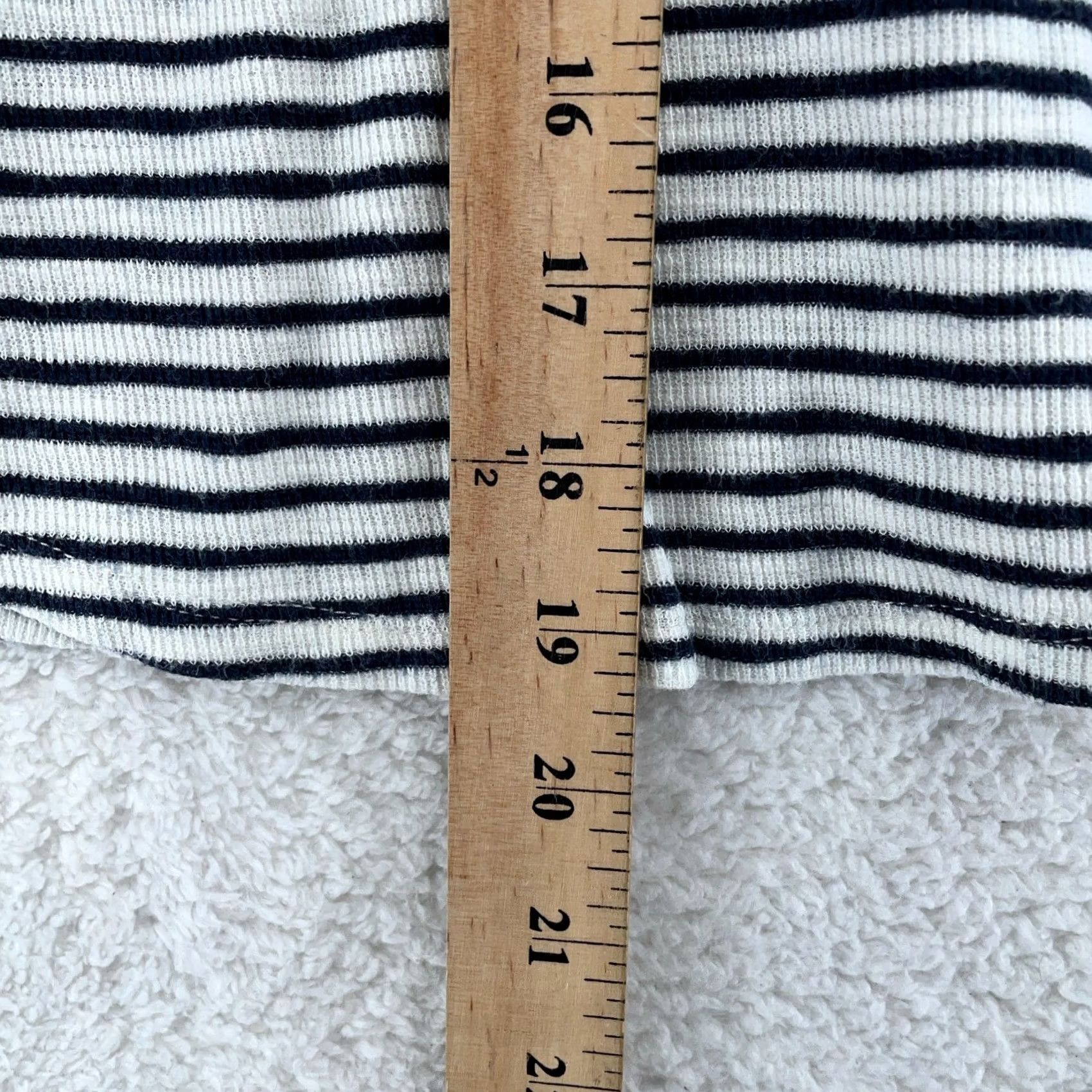 Madewell Madewell Crop T-Shirt Womens S Navy White Stripe Fine Ribbed Stretch Long Sleeve Shirt Womens S Navy White Stripe Knit Crewneck Casual Summer Spring Size S / US 4 / IT 40 - 6 Thumbnail