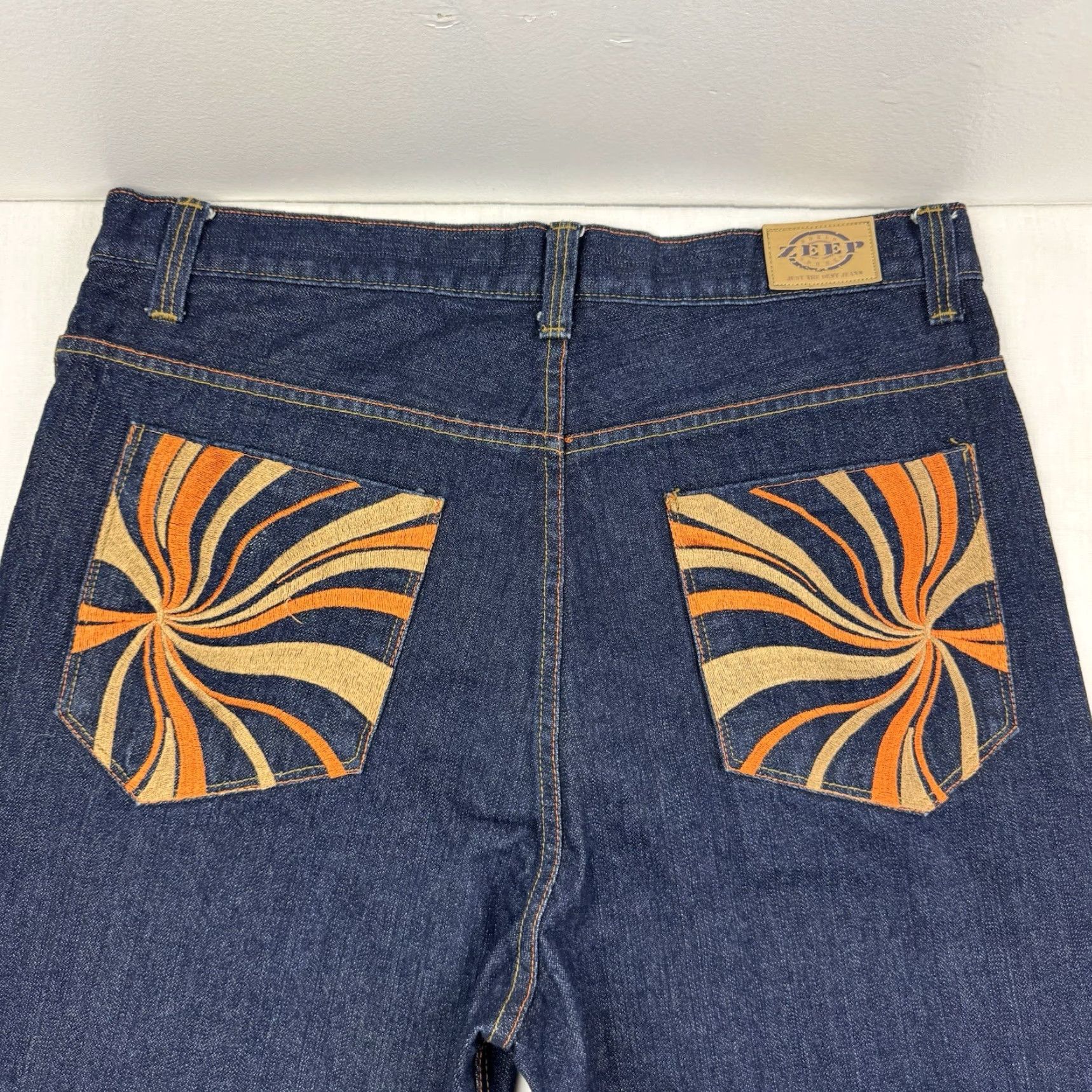 Vintage VINTAGE Zeep Jeans Men Adult 36x34 Baggy Hip Hop Embroidered Y2K Hipster Relaxed Jeans Blue 90s Grunge Straight Mens Size US 36 / EU 52 - 2 Thumbnail