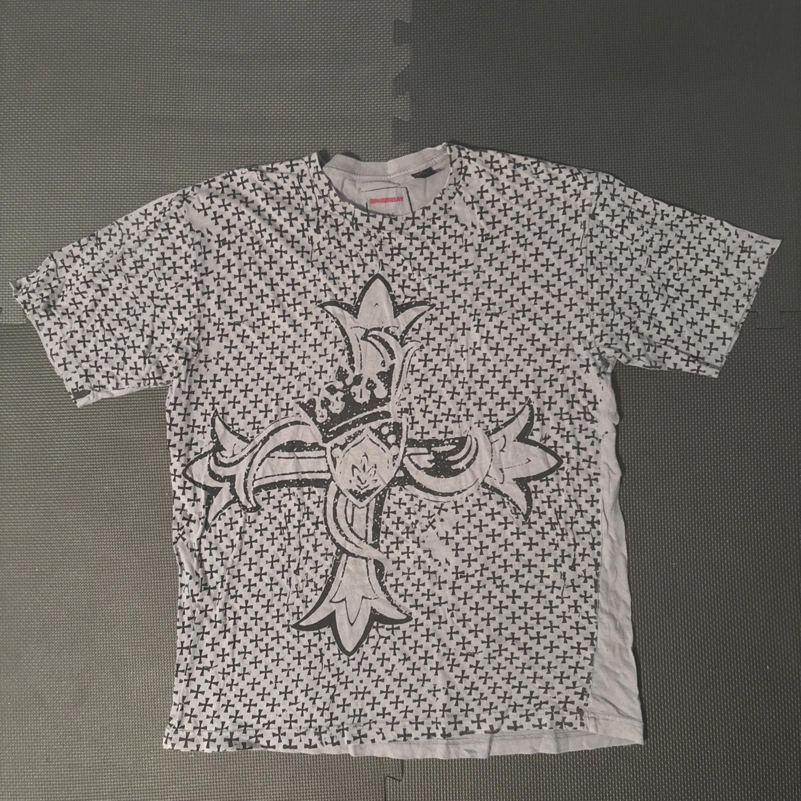UNIONBAY Vintage Union Bay XL Gothic Grunge Cross Crew Neck TShirt Size US XL / EU 56 / 4 - 1 Thumbnail