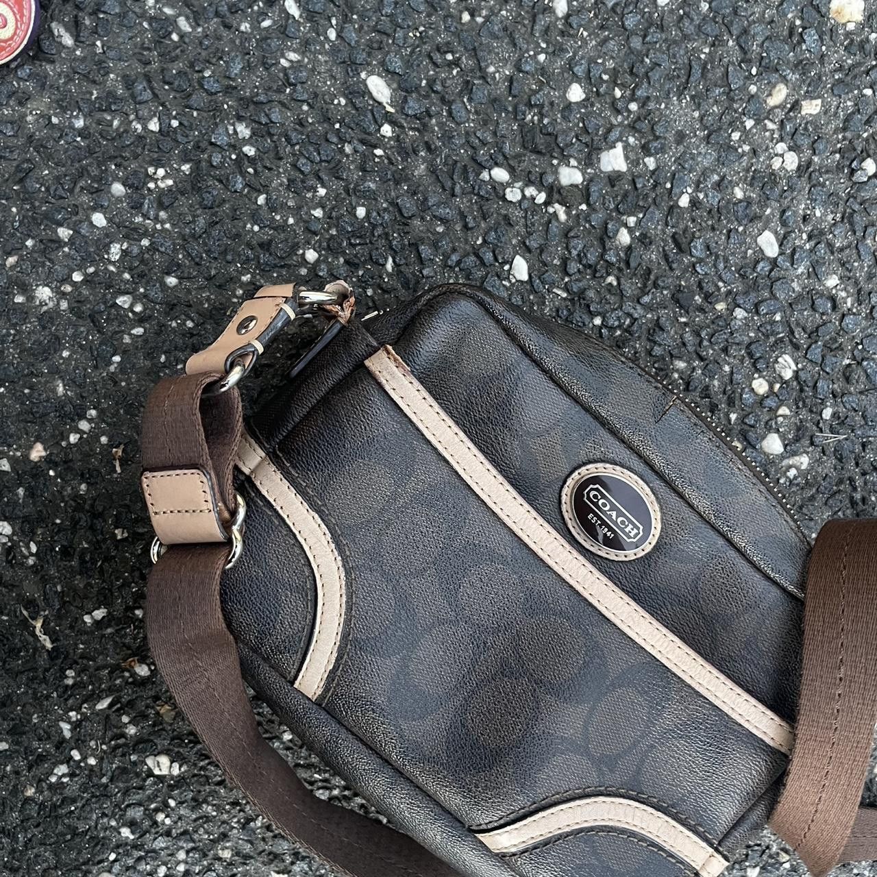 Coach Coach black and cream shoulder bag #CoachBag #FTS... Size ONE SIZE - 3 Thumbnail