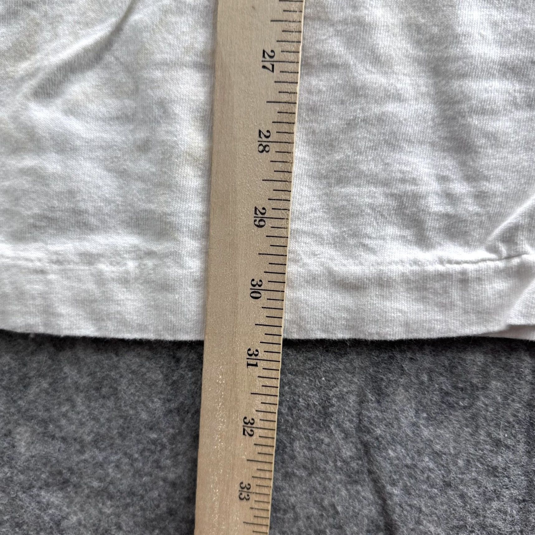 Fruit Of The Loom VINTAGE Fruit of the Loom Shirt Adult XL White Graphic Print Class of 04 Legends Early 2000s Mens Size US XL / EU 56 / 4 - 4 Thumbnail