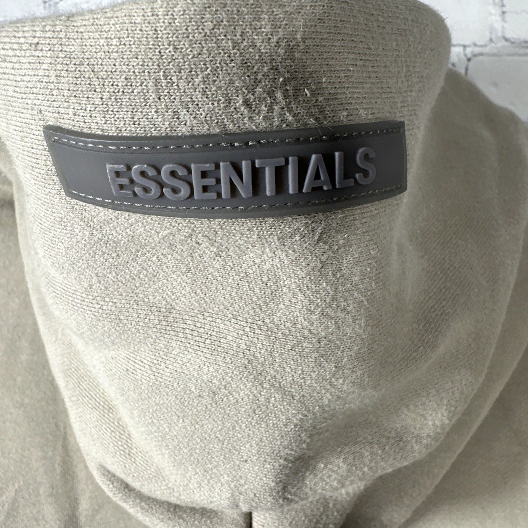 Fear of God Fear of God Essentials Hoodie Women Large Beige Logo Crew Neck Hooded Pullover Long Sleeve Fleece Activewear Regular Fit Vintage No Size L / US 10 / IT 46 - 7 Thumbnail