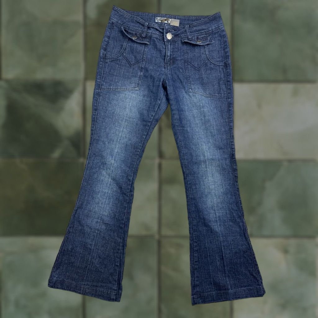 Vintage VINTAGE Crest Jeans Womens 9/10 Blue Flared Grunge Y2K Hipster Lower Waist Jeans Women Size 30" / US 8 / IT 44 - 1 Thumbnail