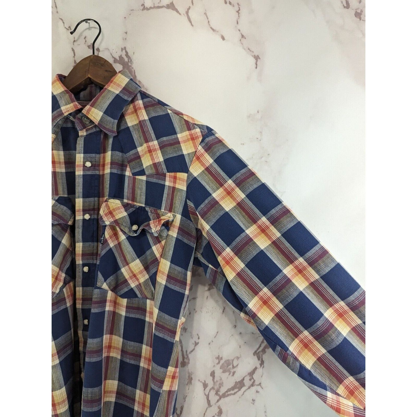 Levi's Vintage Levis Shirt Men Small Plaid Pearl Snap 80s Workwear Size US S / EU 44-46 / 1 - 15 Thumbnail