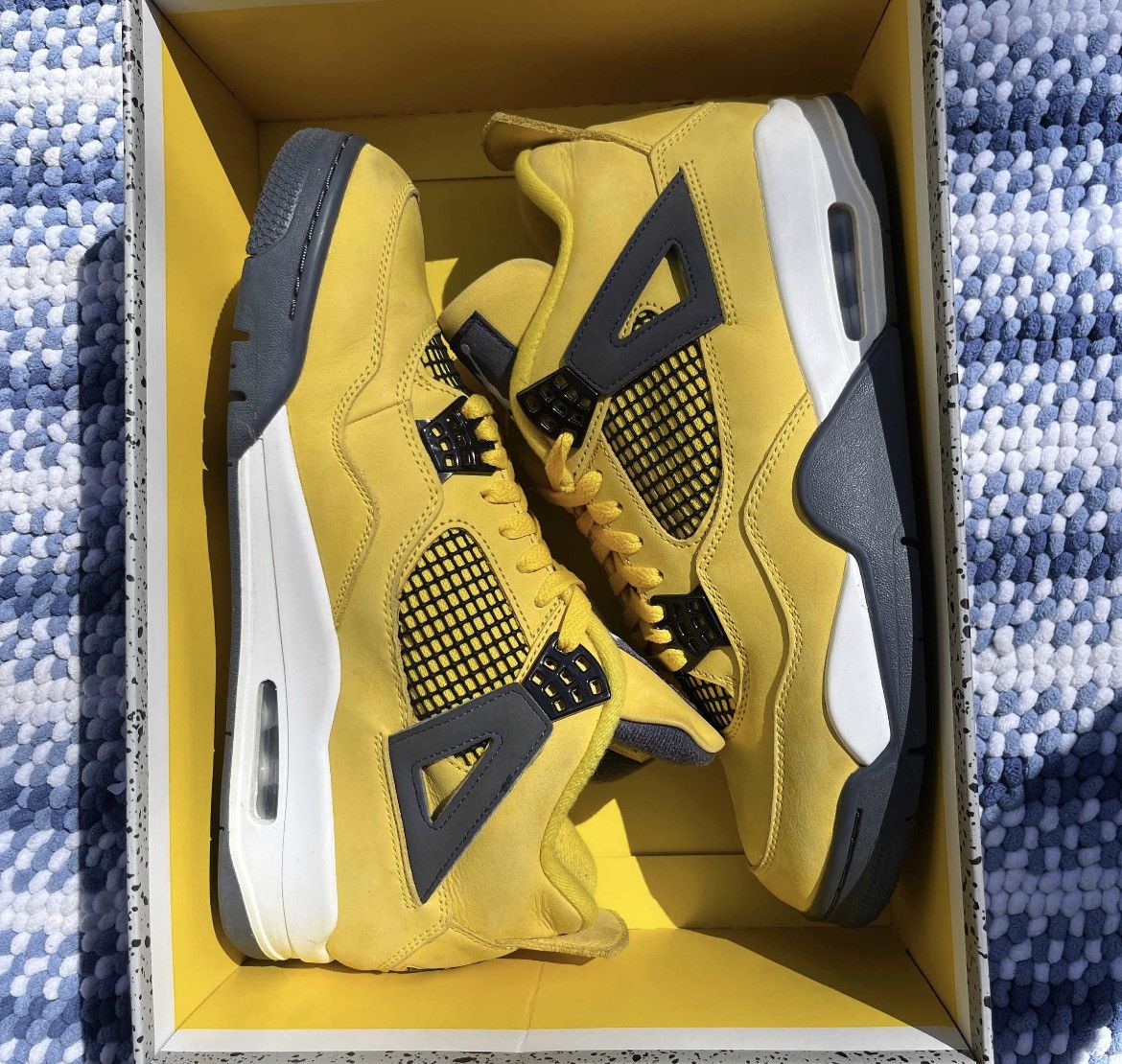 Jordan Brand Jordan 4 Retro Lightning Size US 10.5 / EU 43-44 - 7 Thumbnail