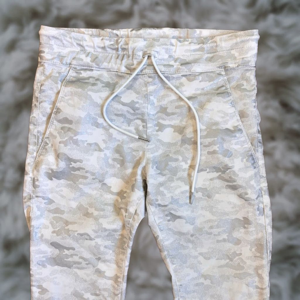 Vintage Bevy Flog Pants Womens Shely White Gray Silver Camo Drawstring Pull-on sz 26 Size 26" / US 2 / IT 38 - 1 Thumbnail